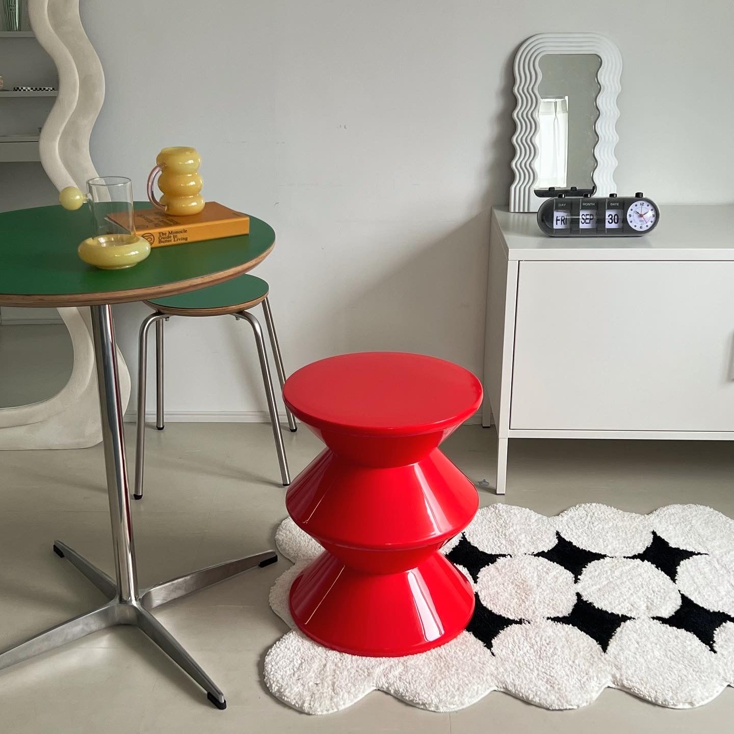 C41 Objet Side Stool