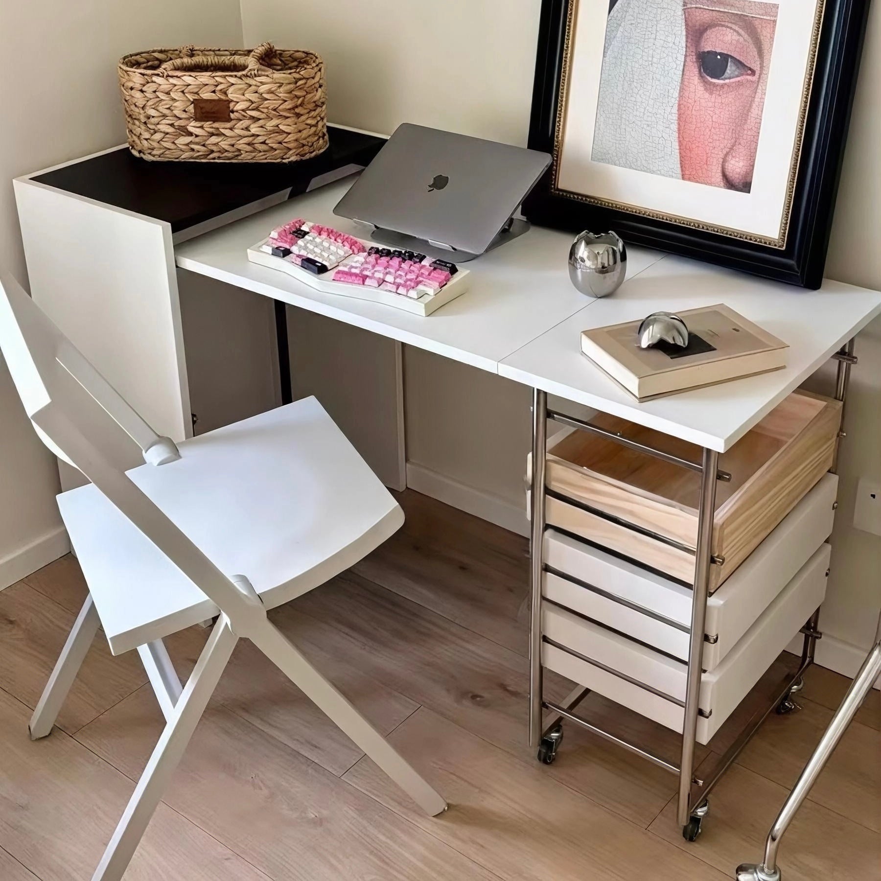 Mulch work desk