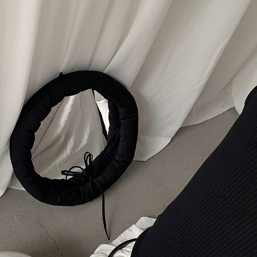 Snow cushion mirror