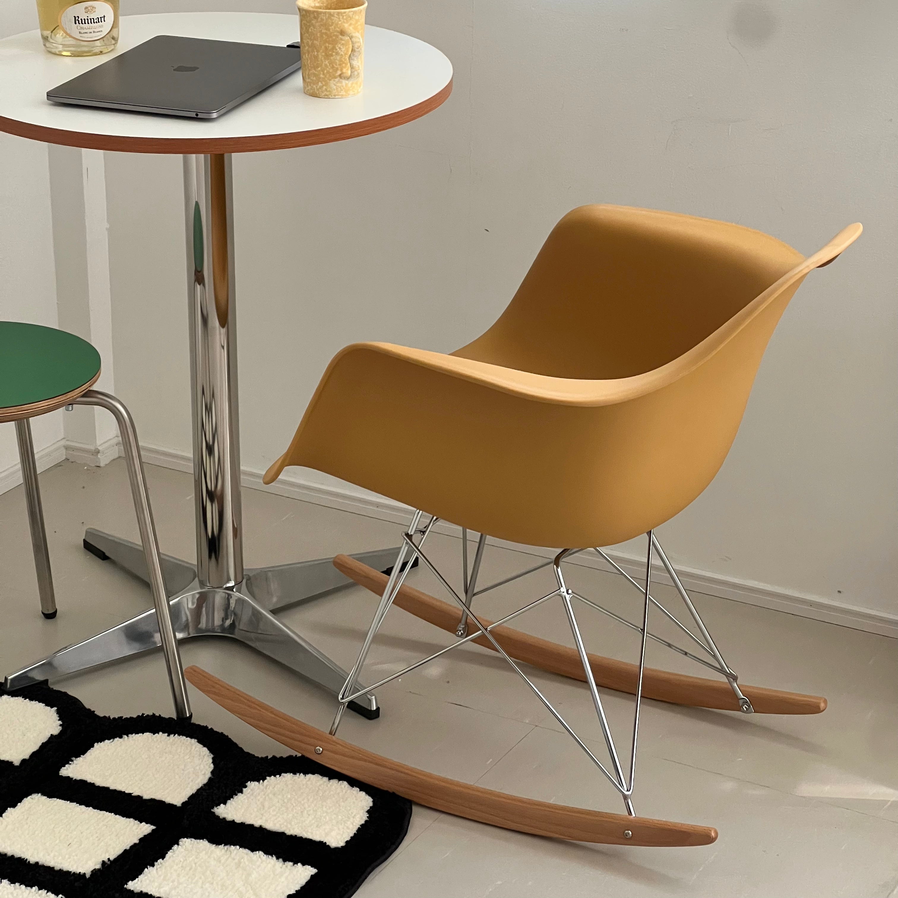 C48 swing egg chair