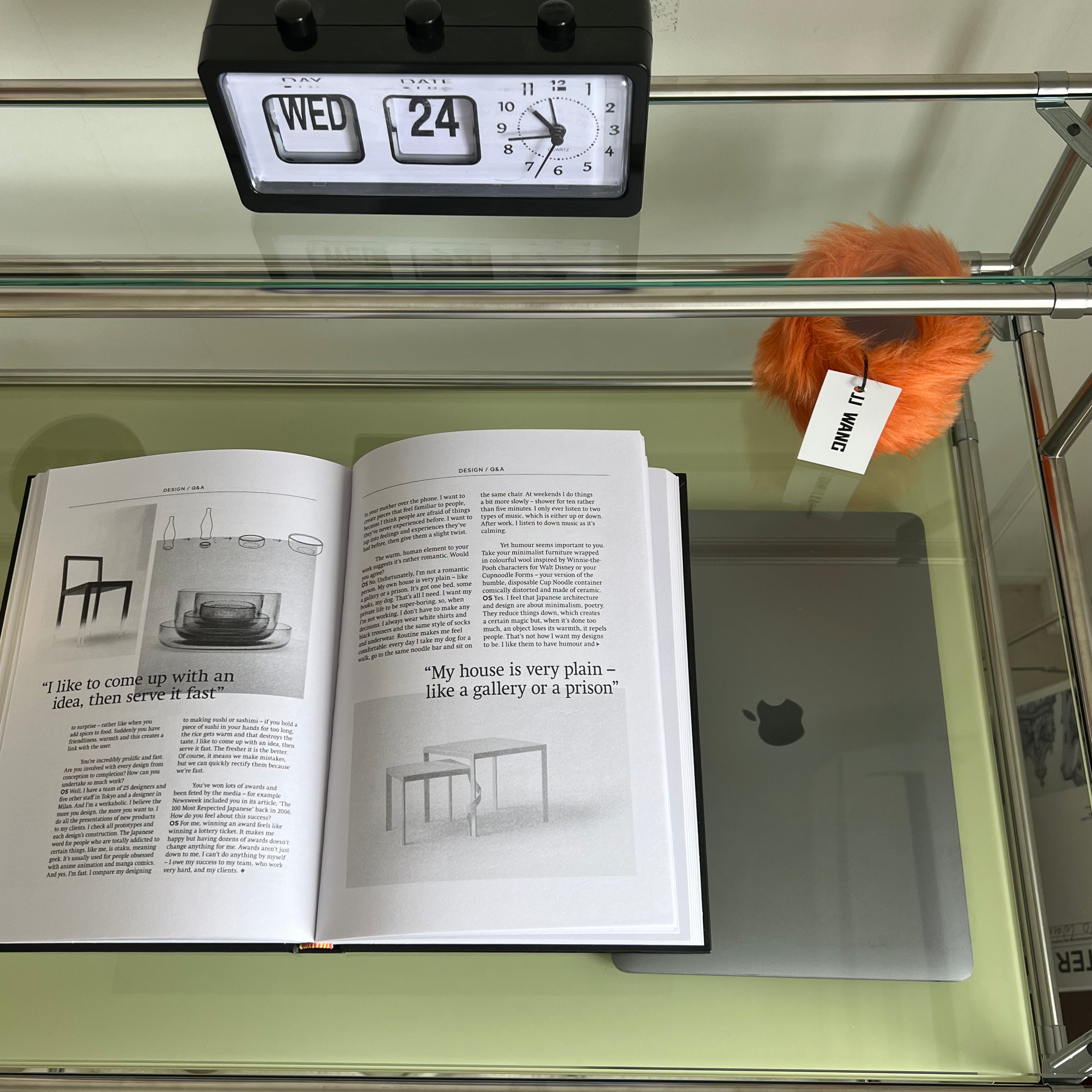 Tool desk 001