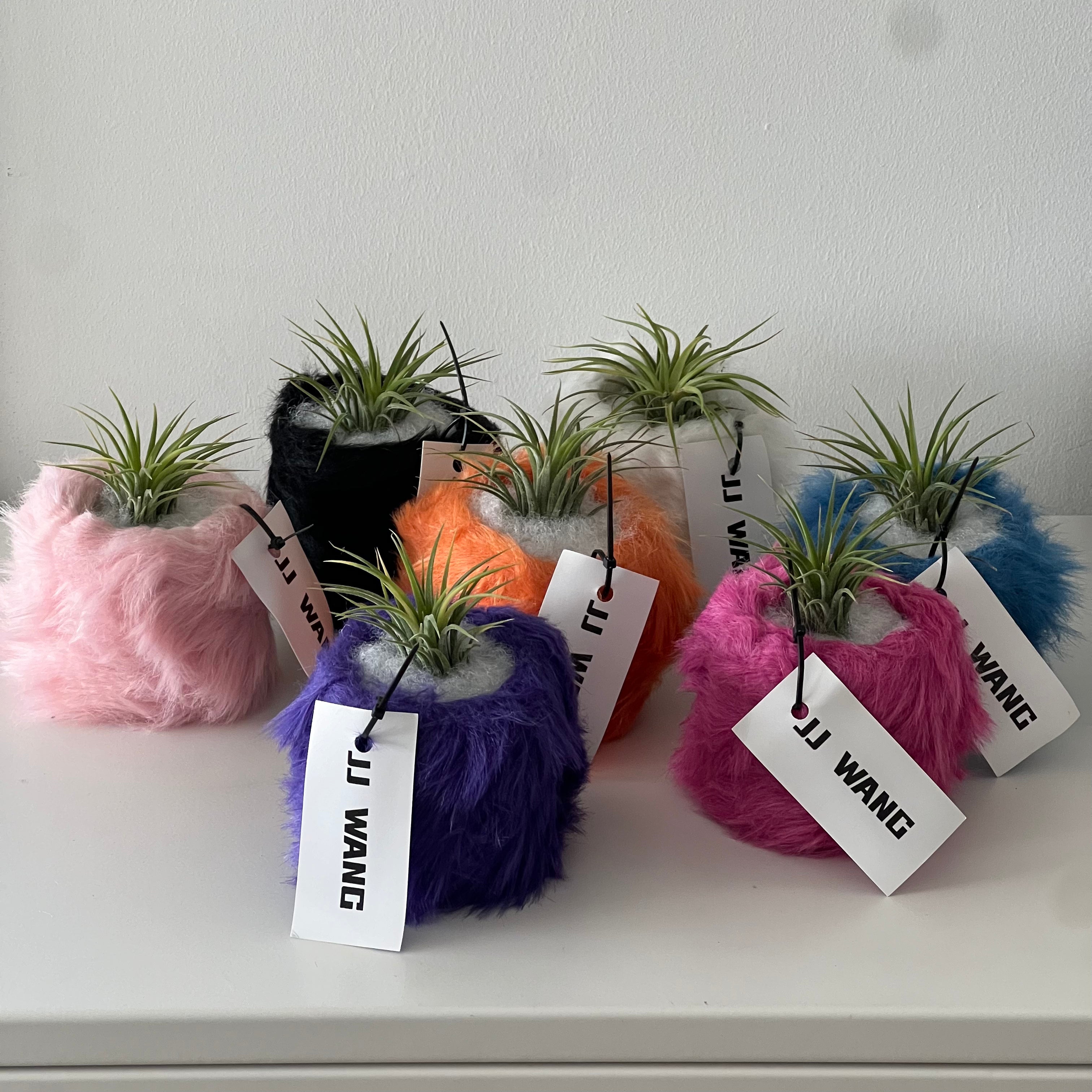 Fur plant vase
