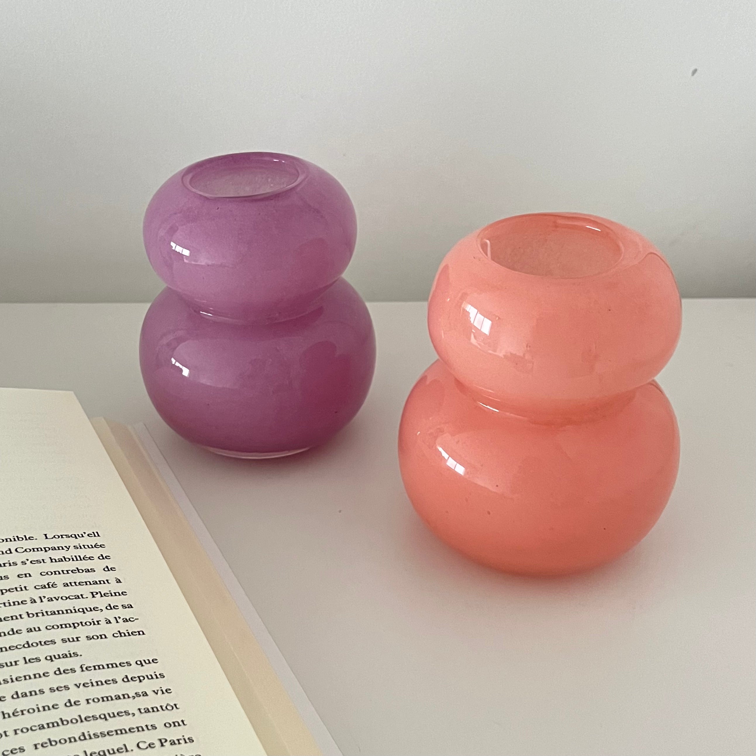 Macaron vase