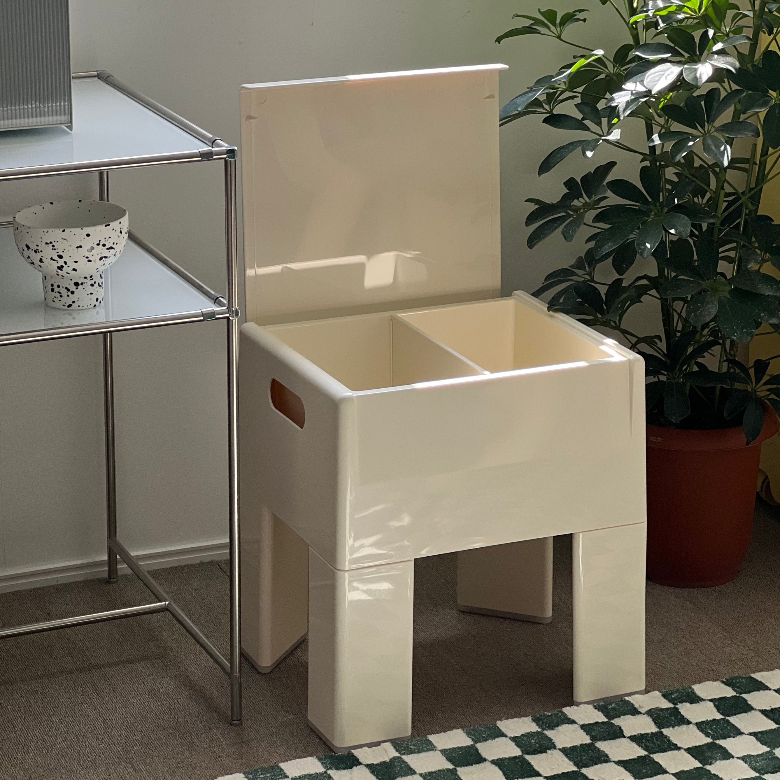 C40 Strage Stool