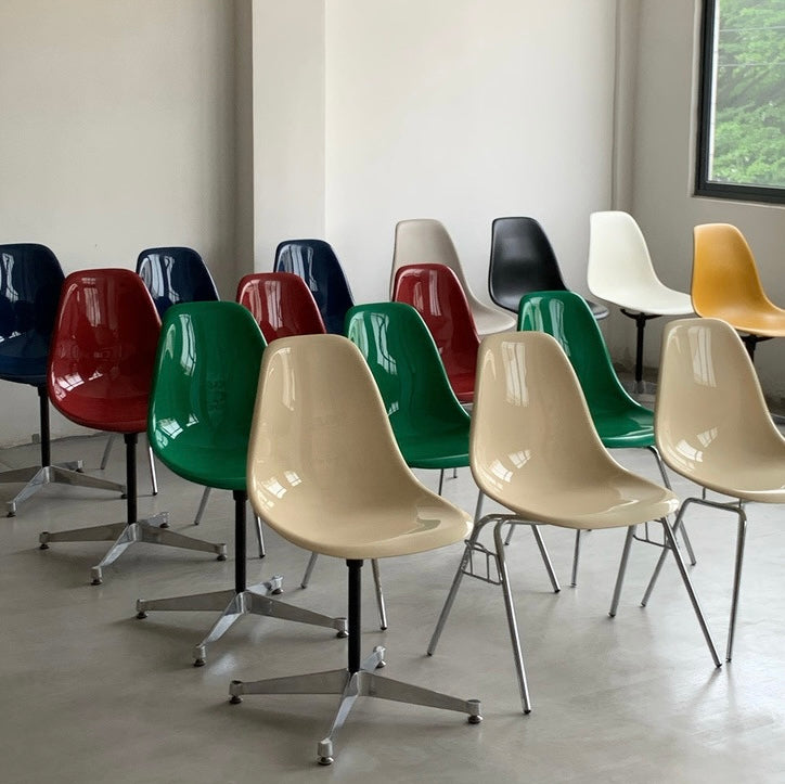 C54 Colorful laundry chair