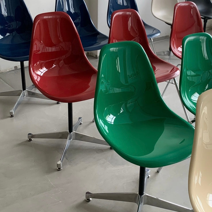 C54 Colorful laundry chair