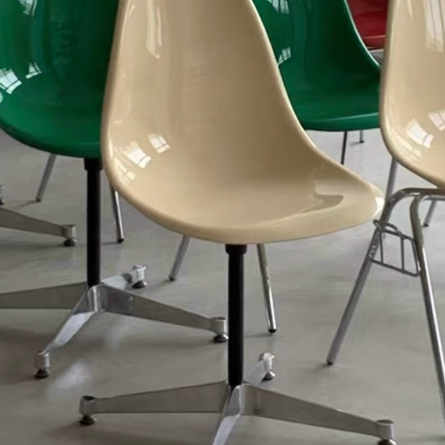 C54 Colorful laundry chair