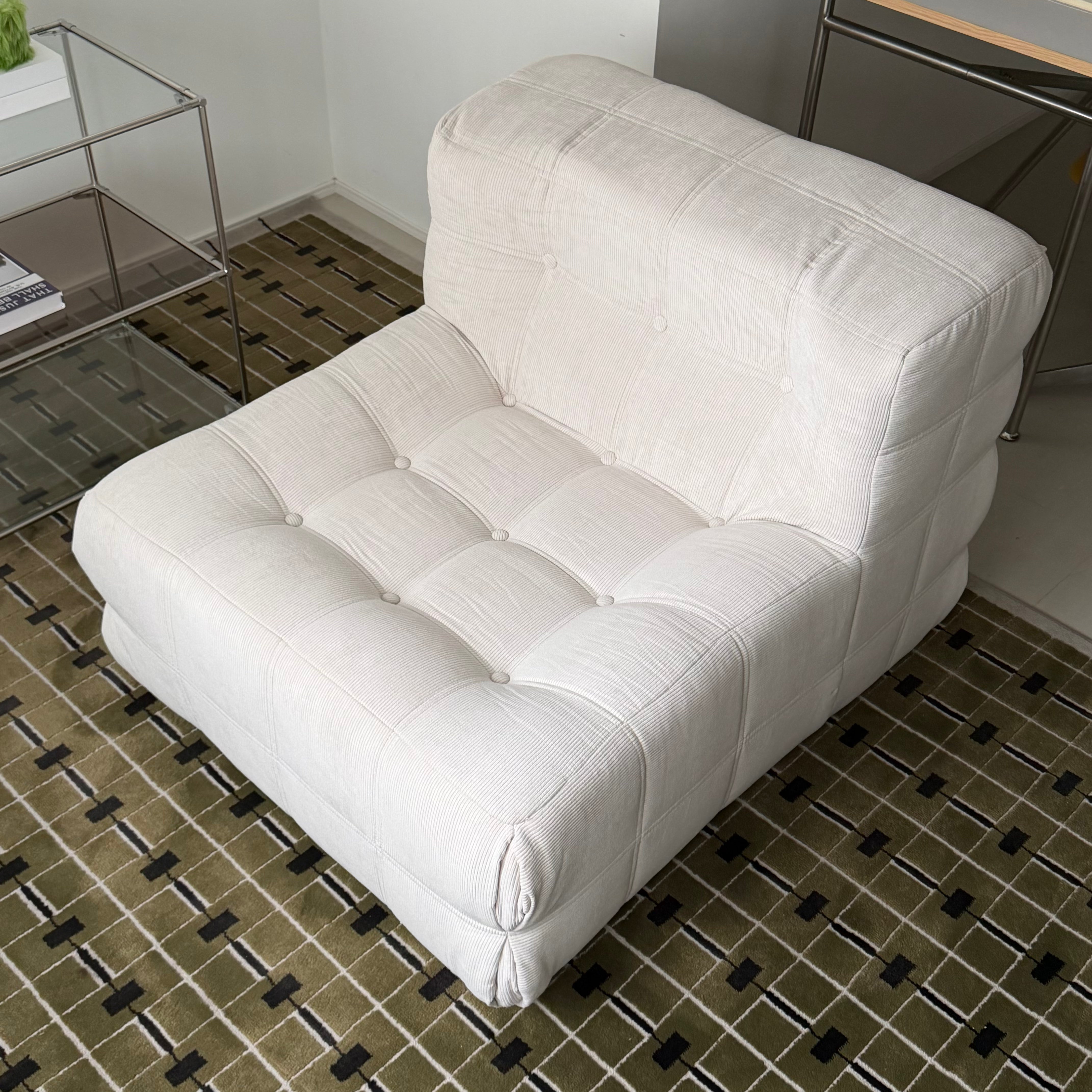 To-fu sofa