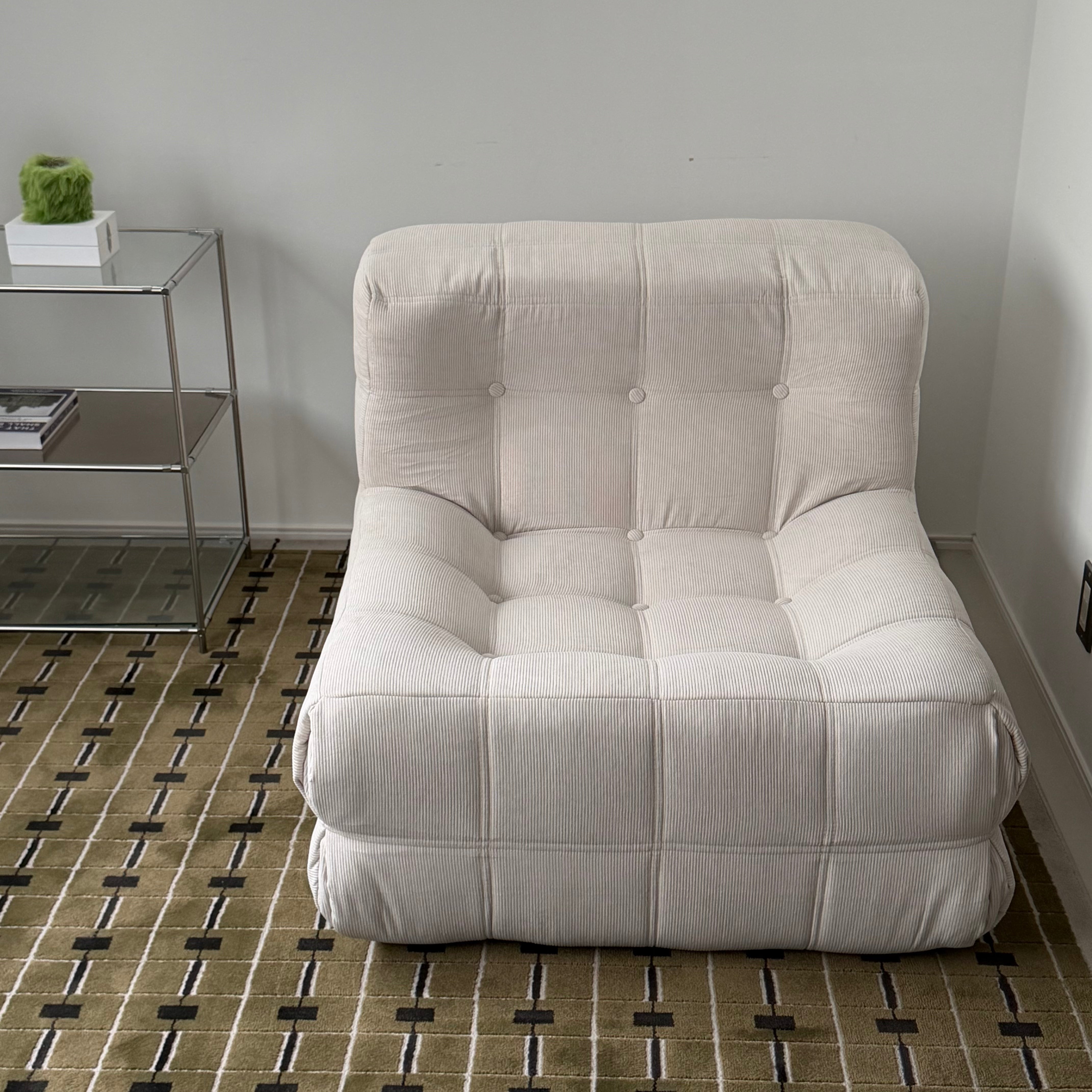 To-fu sofa