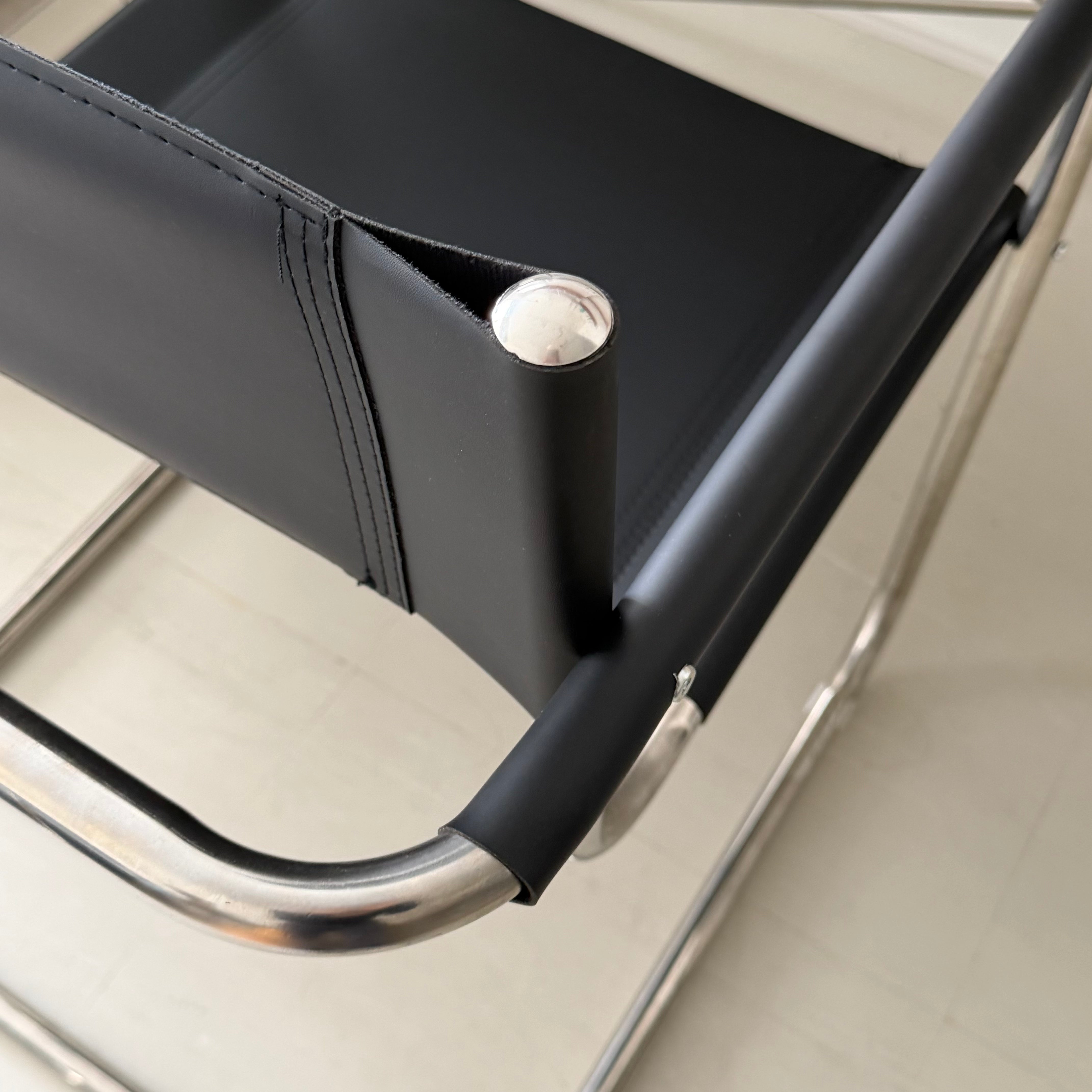 【B-SALE】C4 Stainless Arm Chair