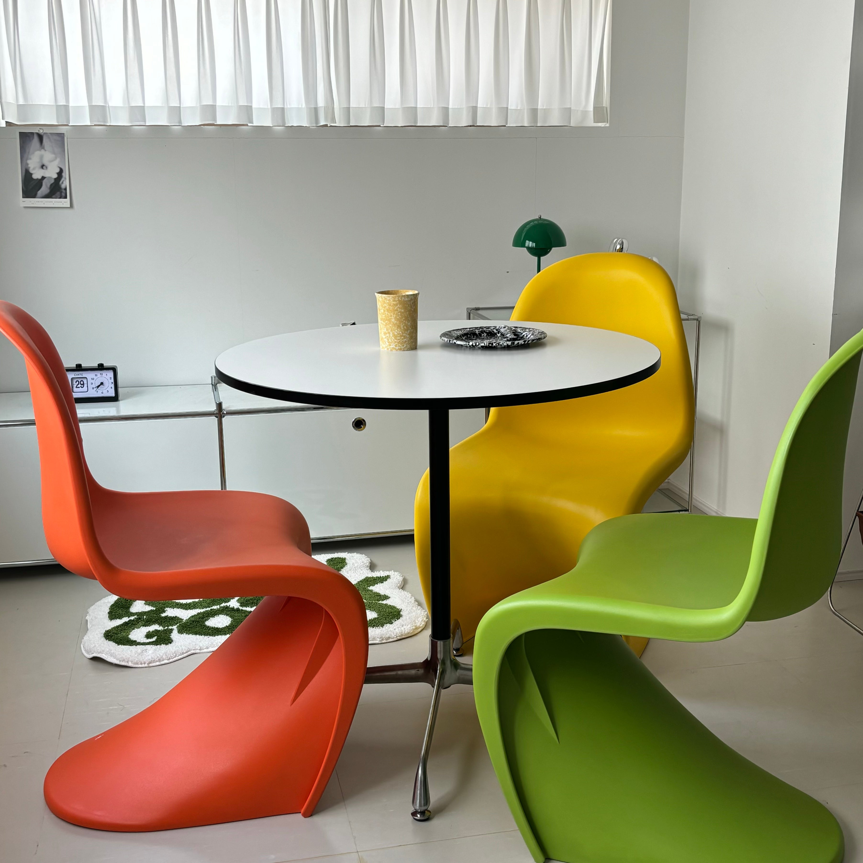 C27 Colorful Elegant Chair