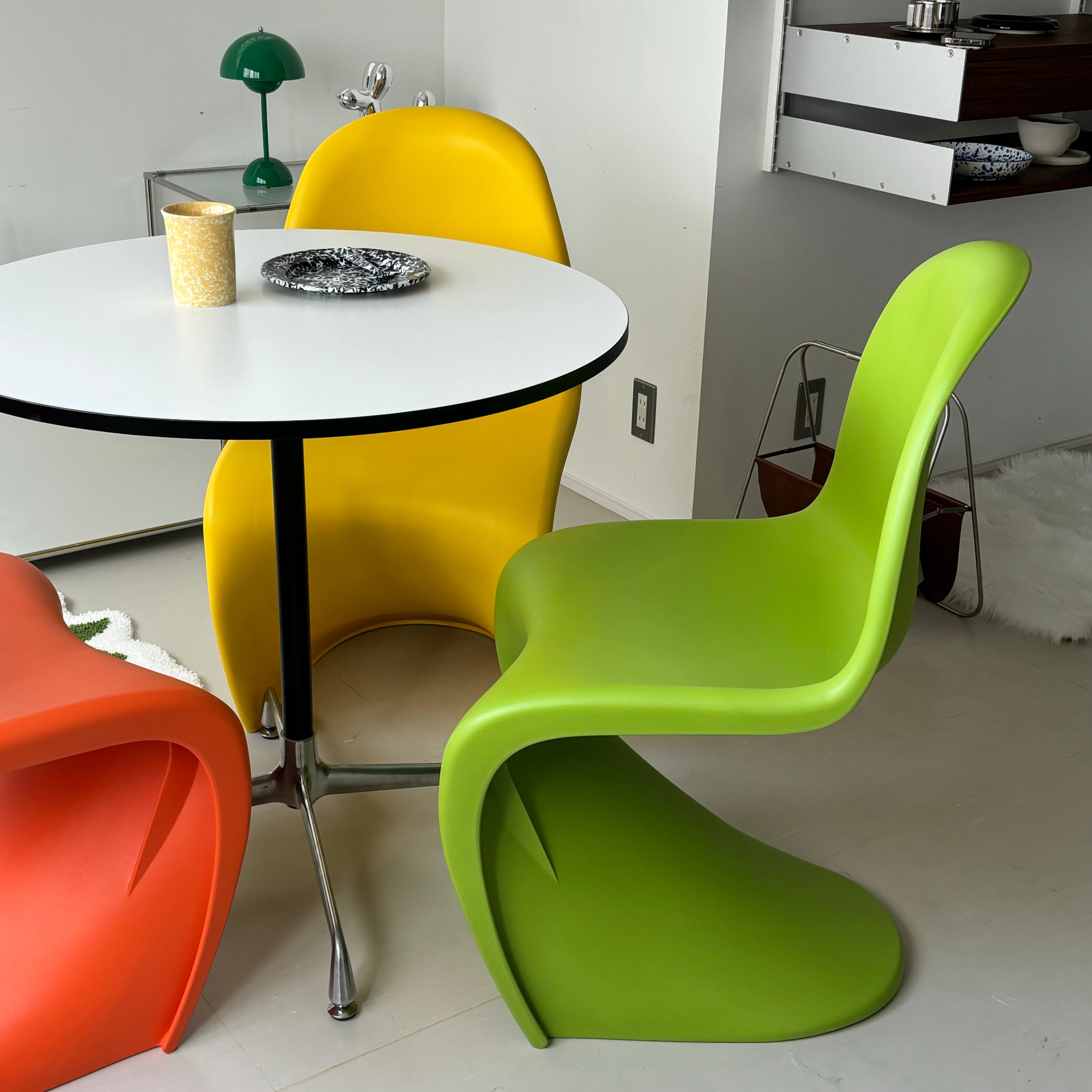 C27 Colorful Elegant Chair