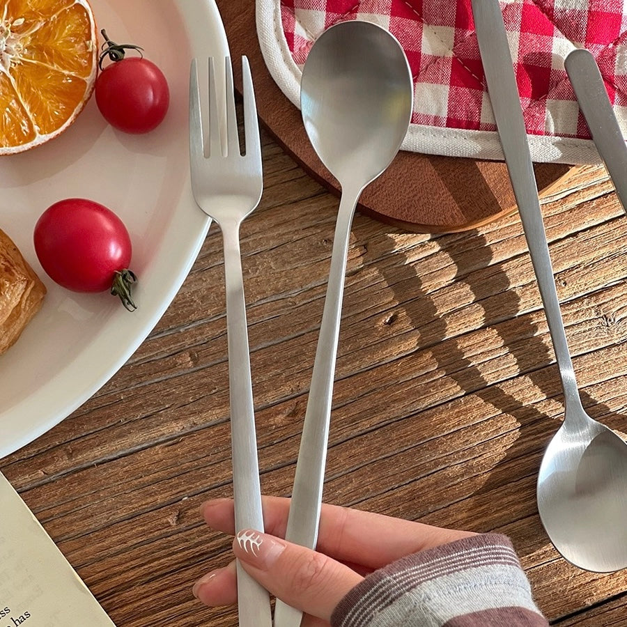 Long hand cutlery