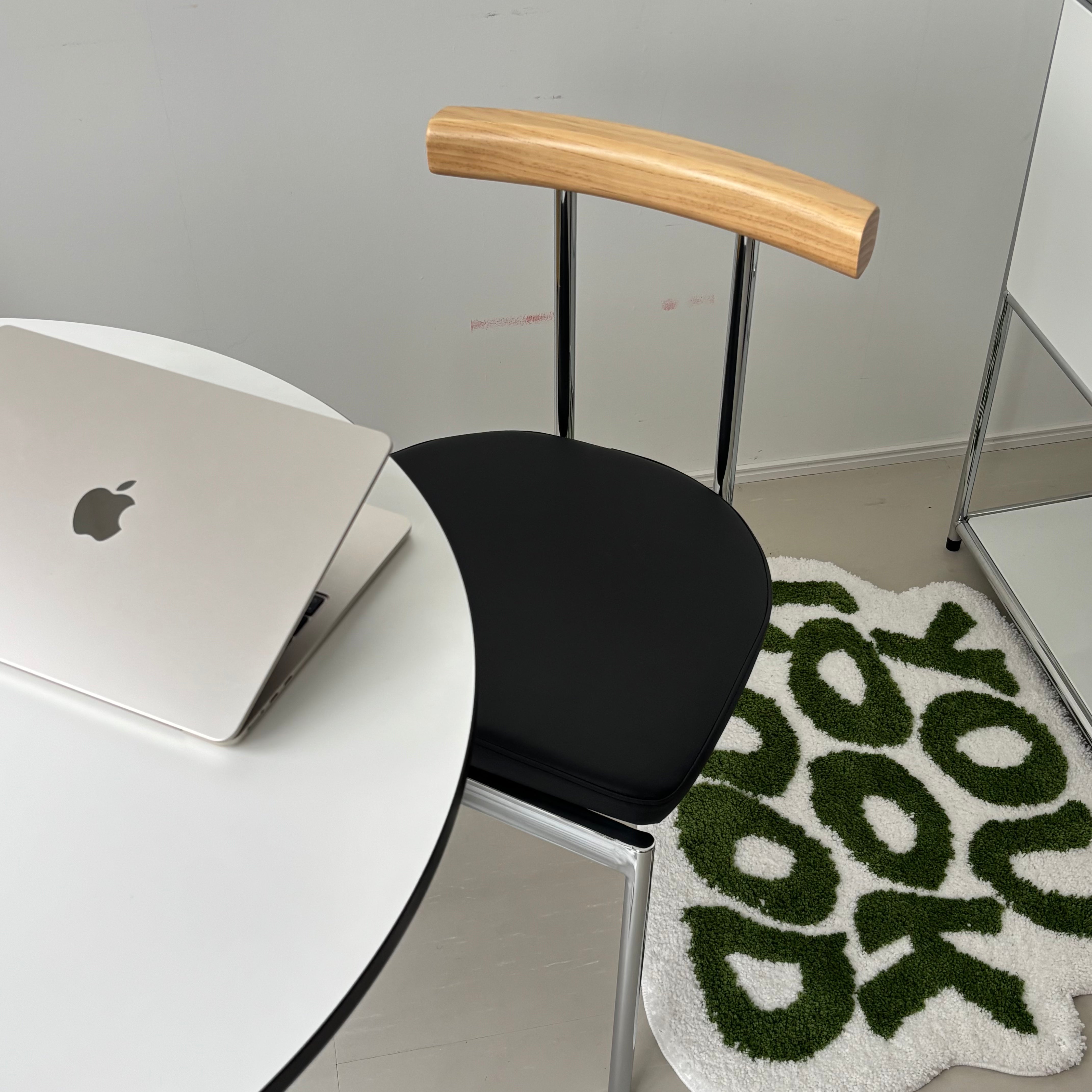 C51 United stainless chair