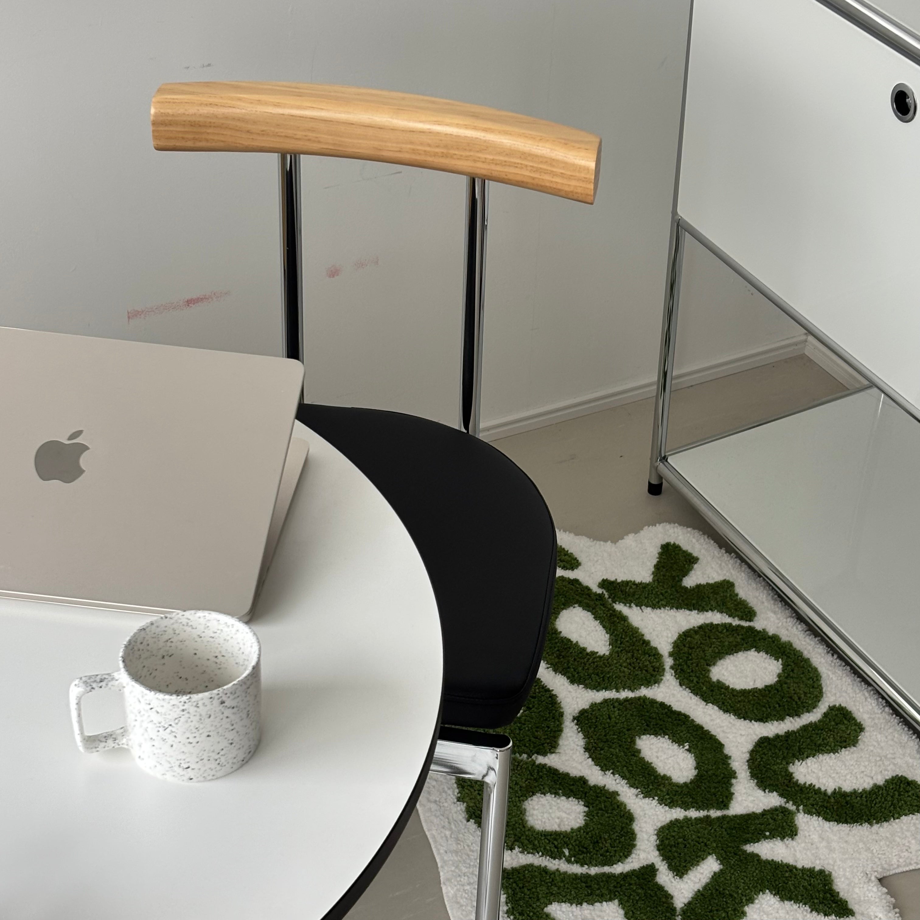 C51 United stainless chair