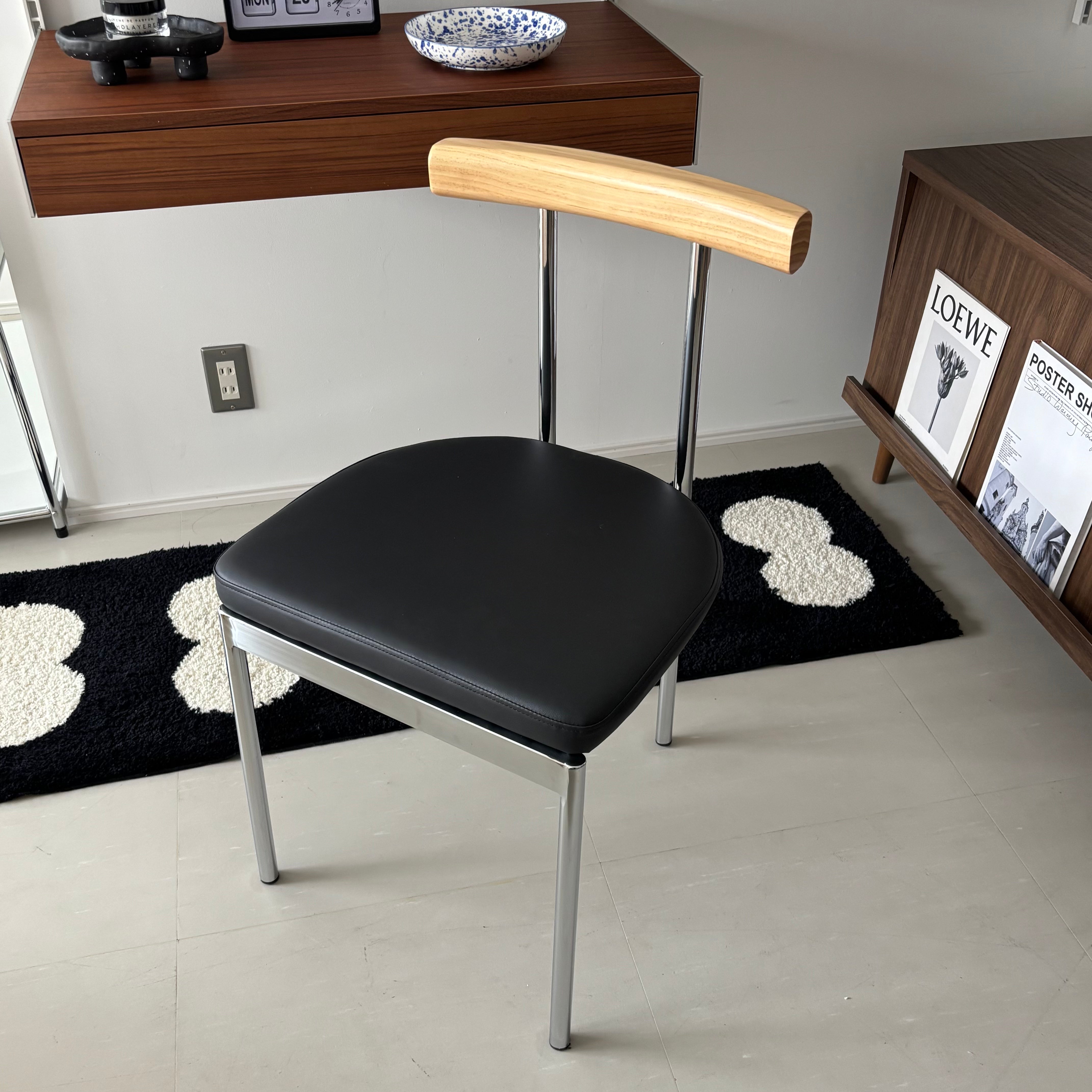 C51 United stainless chair