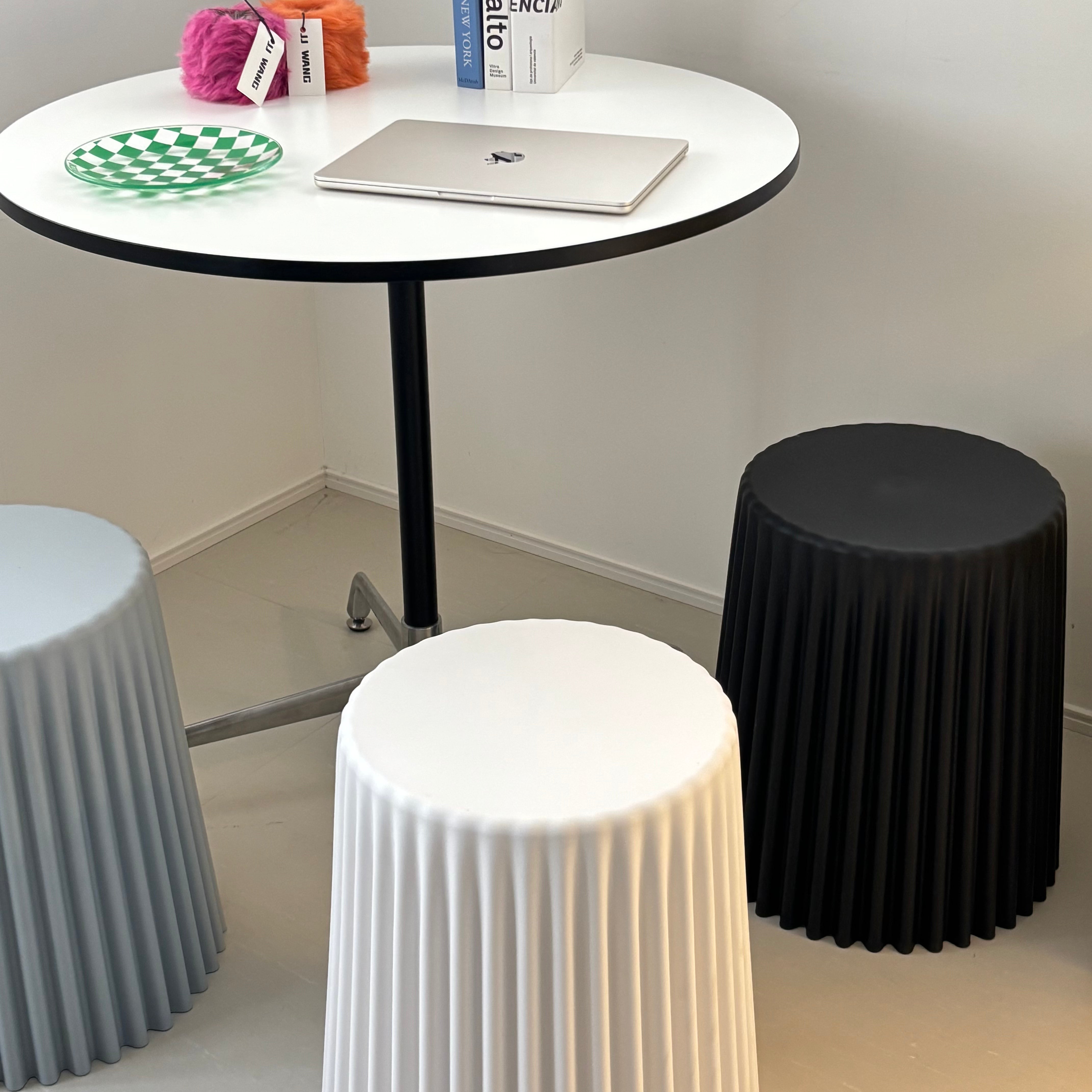 C3 マカロンスツール