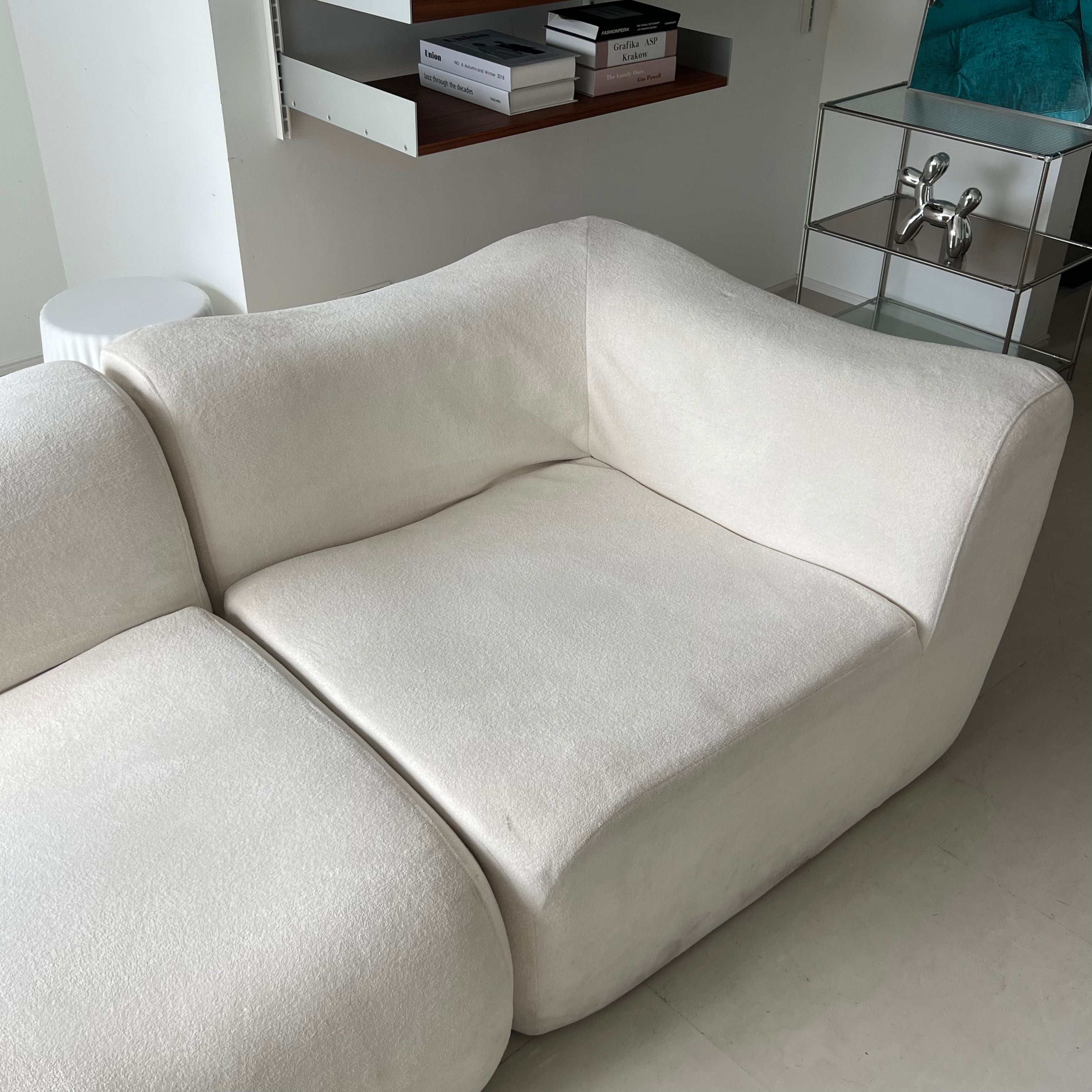 Smooth modular sofa