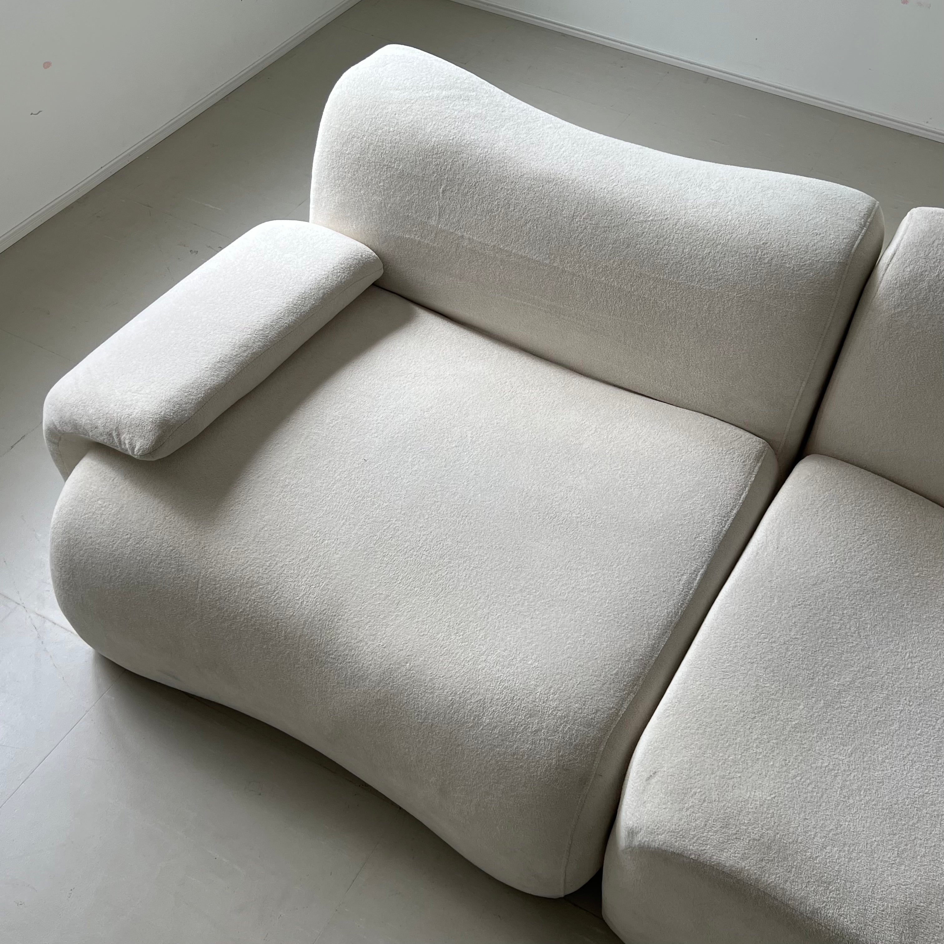Smooth modular sofa