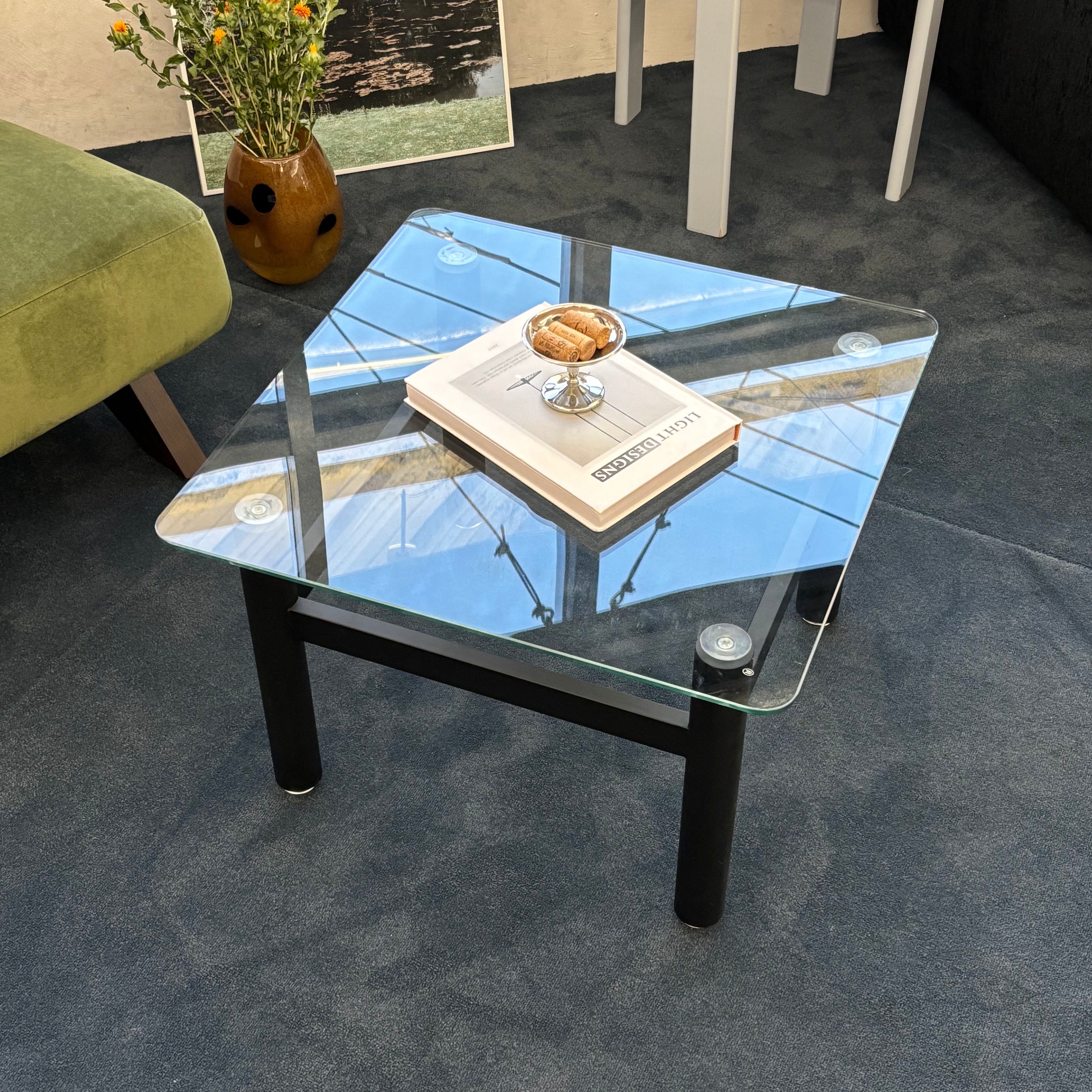 Squareglass low table