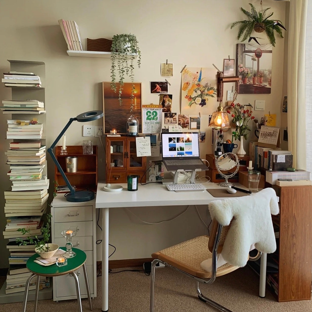 C46 Retro circle stool