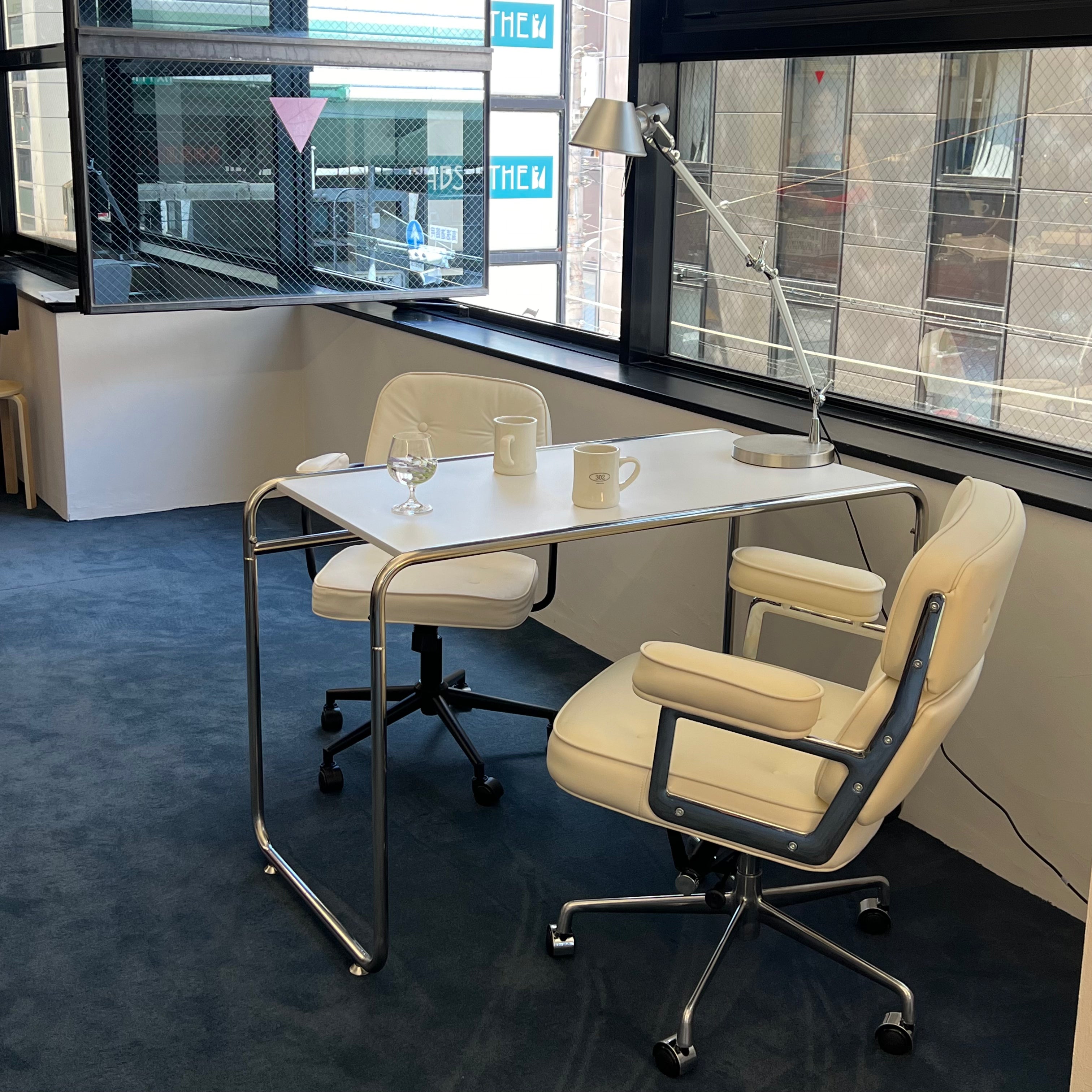 C59 Waffle desk chair