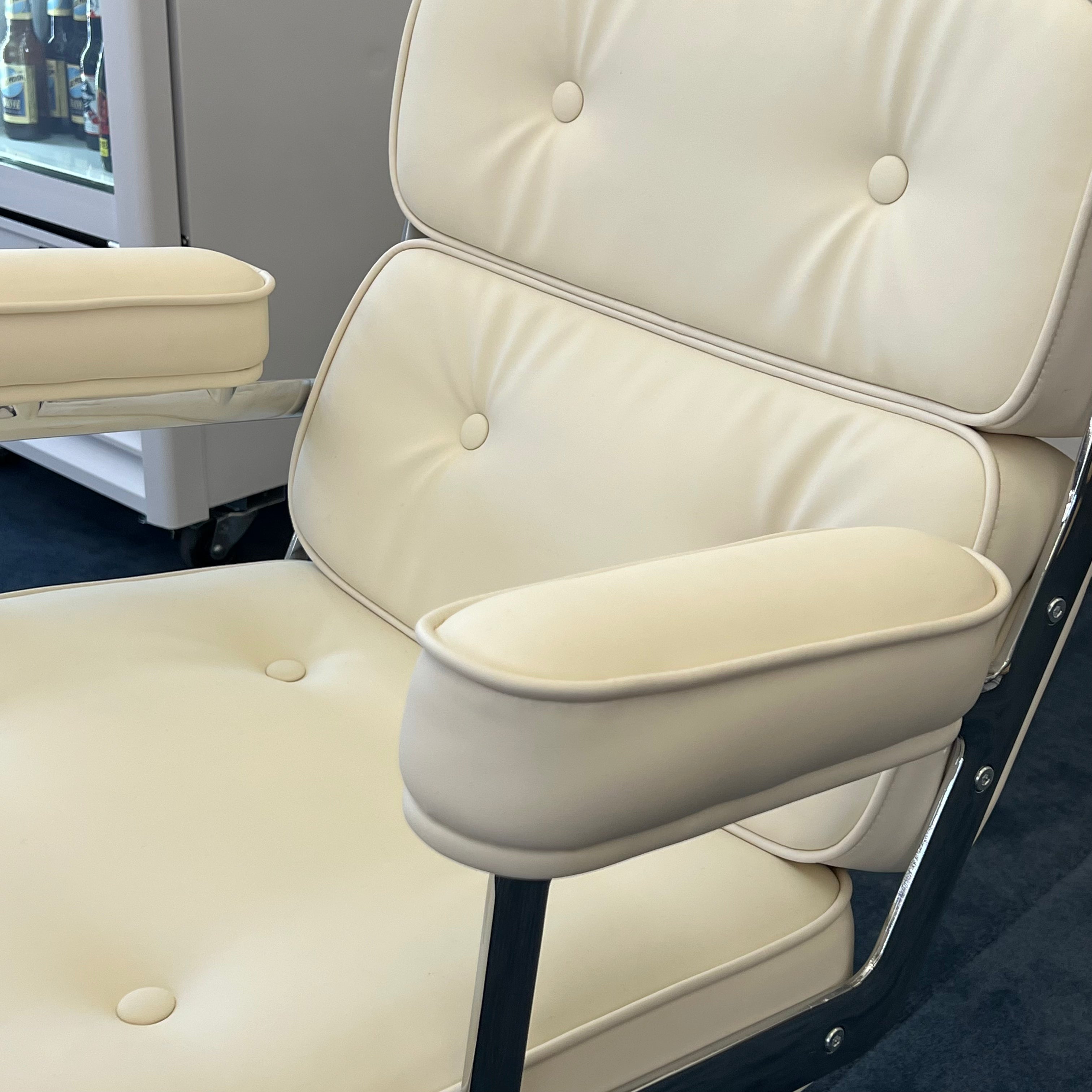 C59 Waffle desk chair
