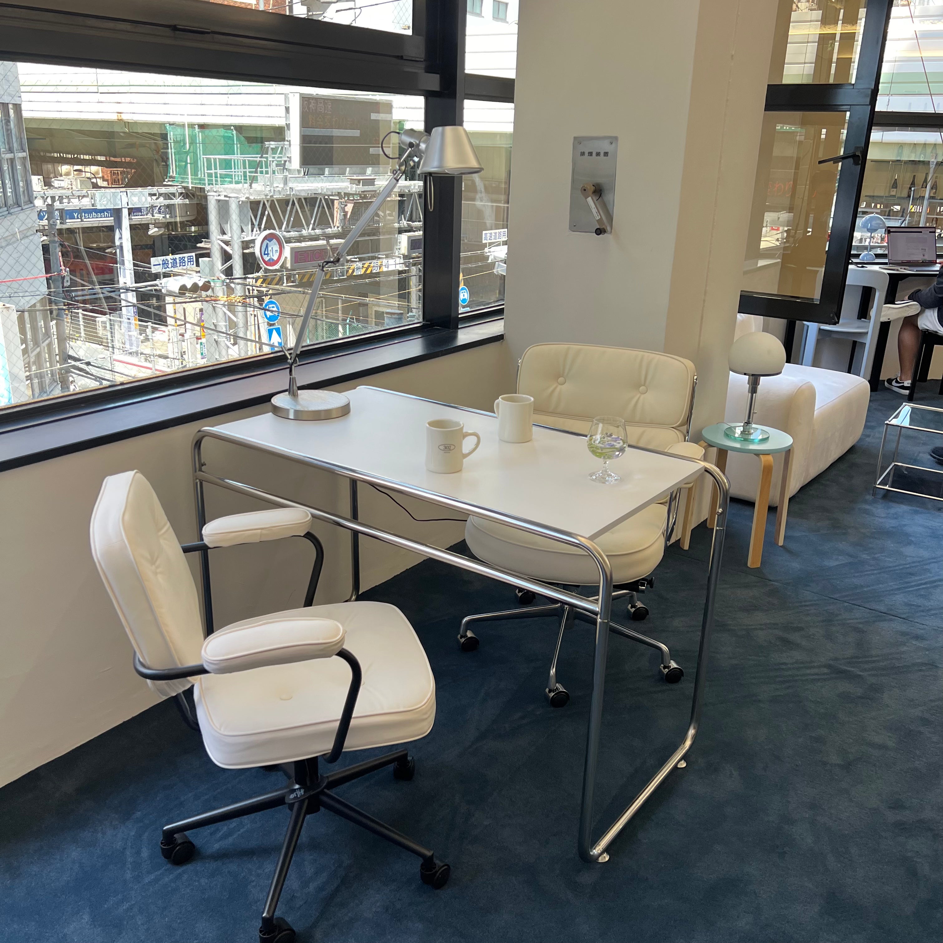 C60 Simple work chair