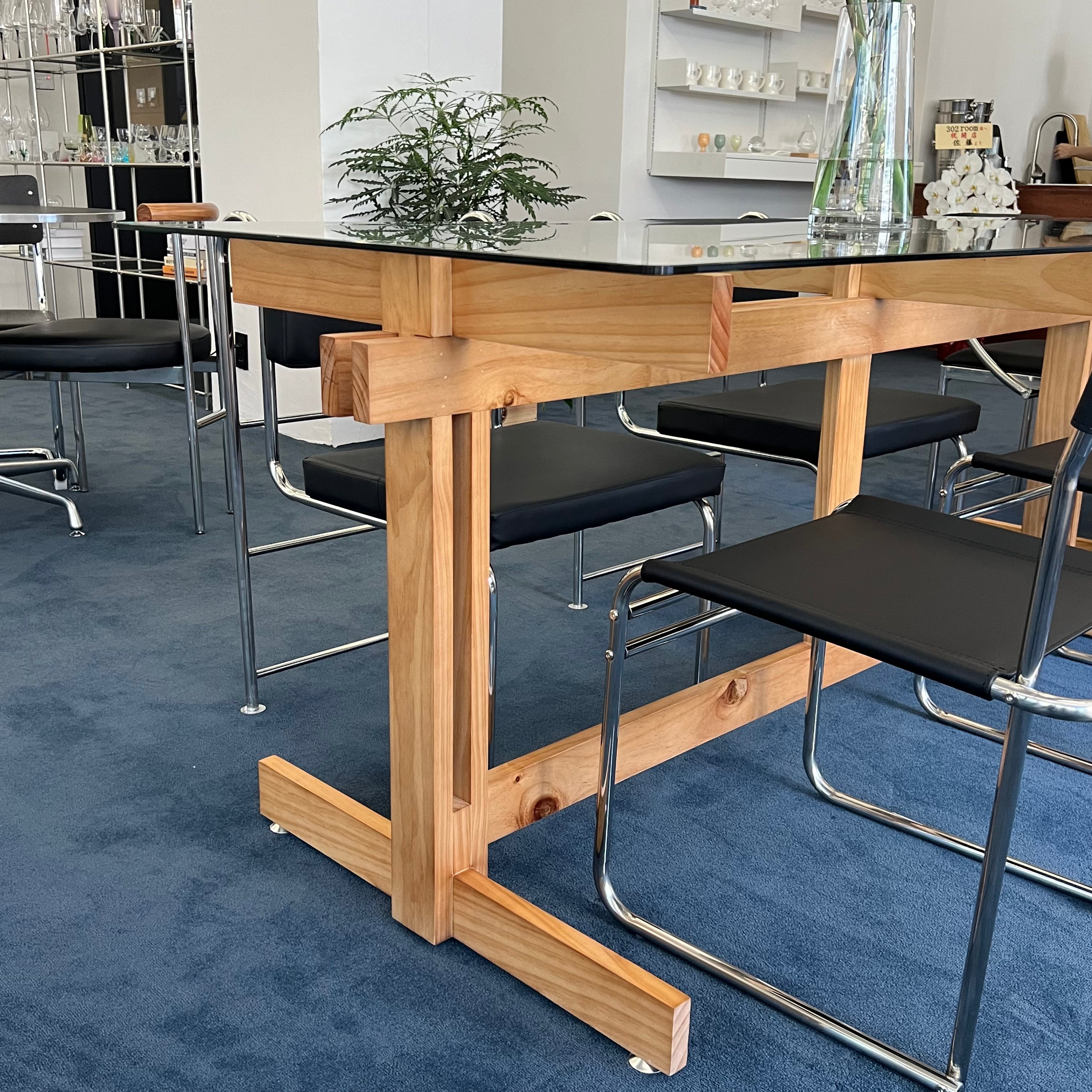 T34 Squarewood glass table