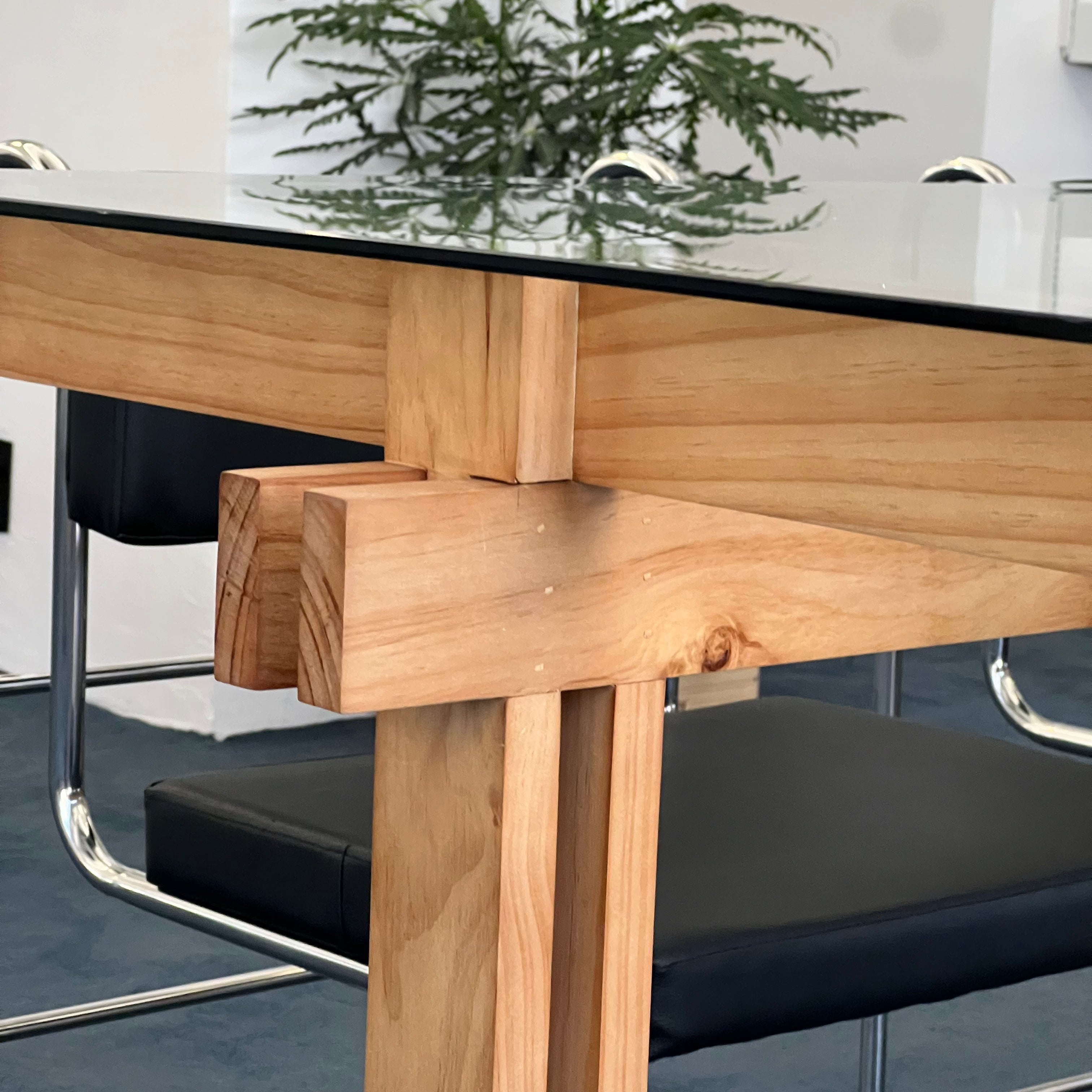 T34 Squarewood glass table