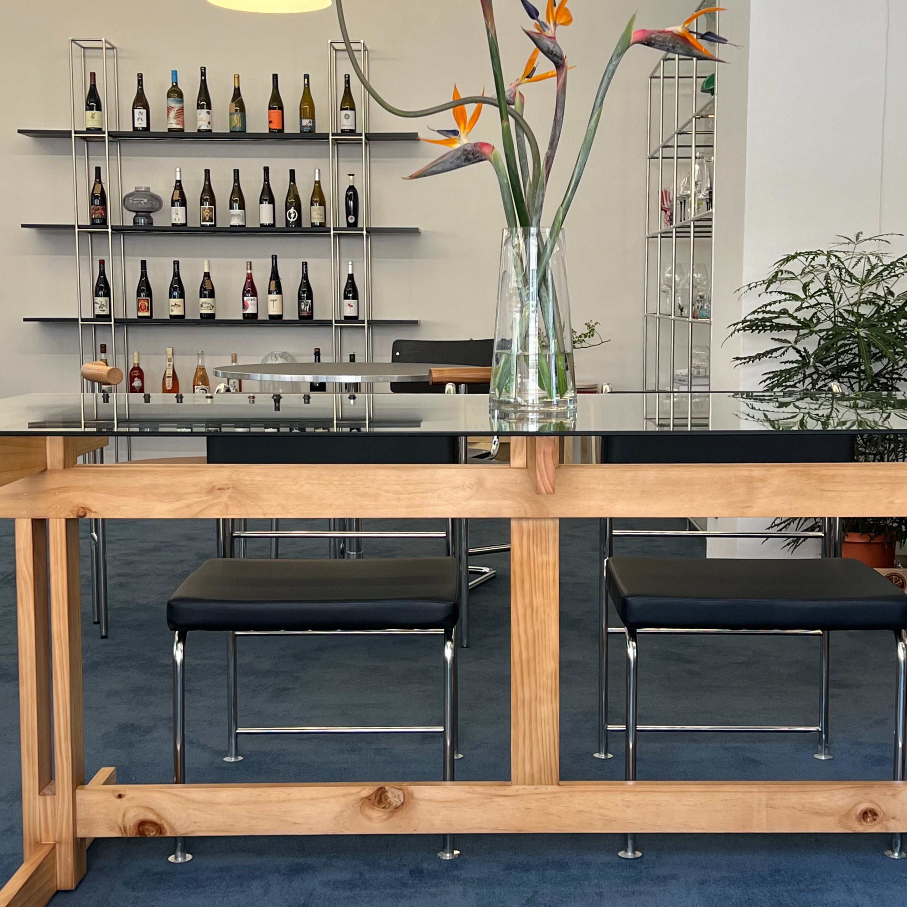 T34 Squarewood glass table