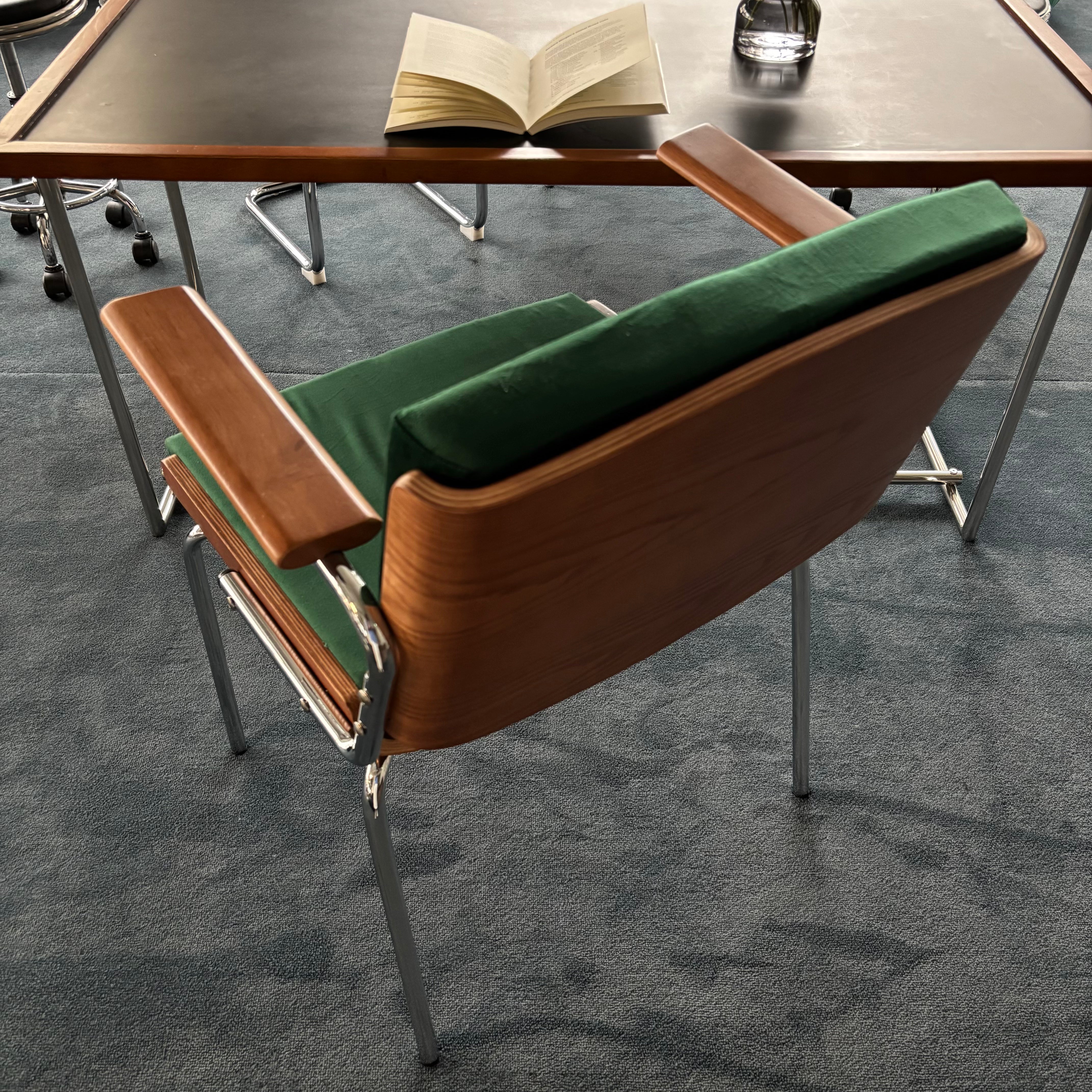 Wood matin chair