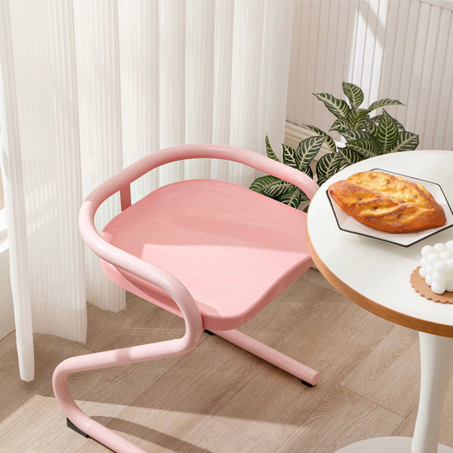 C39 Colorful Multi Chair