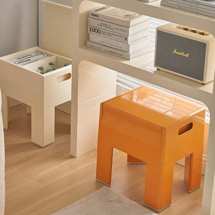 C40 Strage Stool