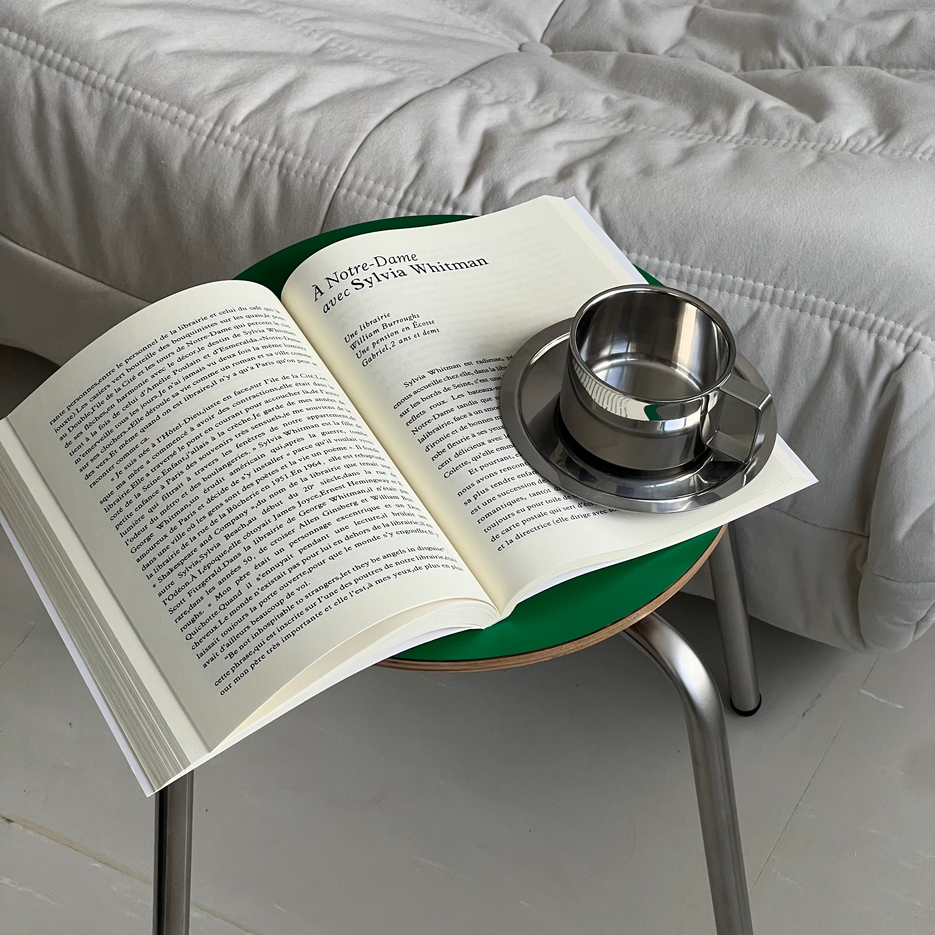 C46 Retro circle stool