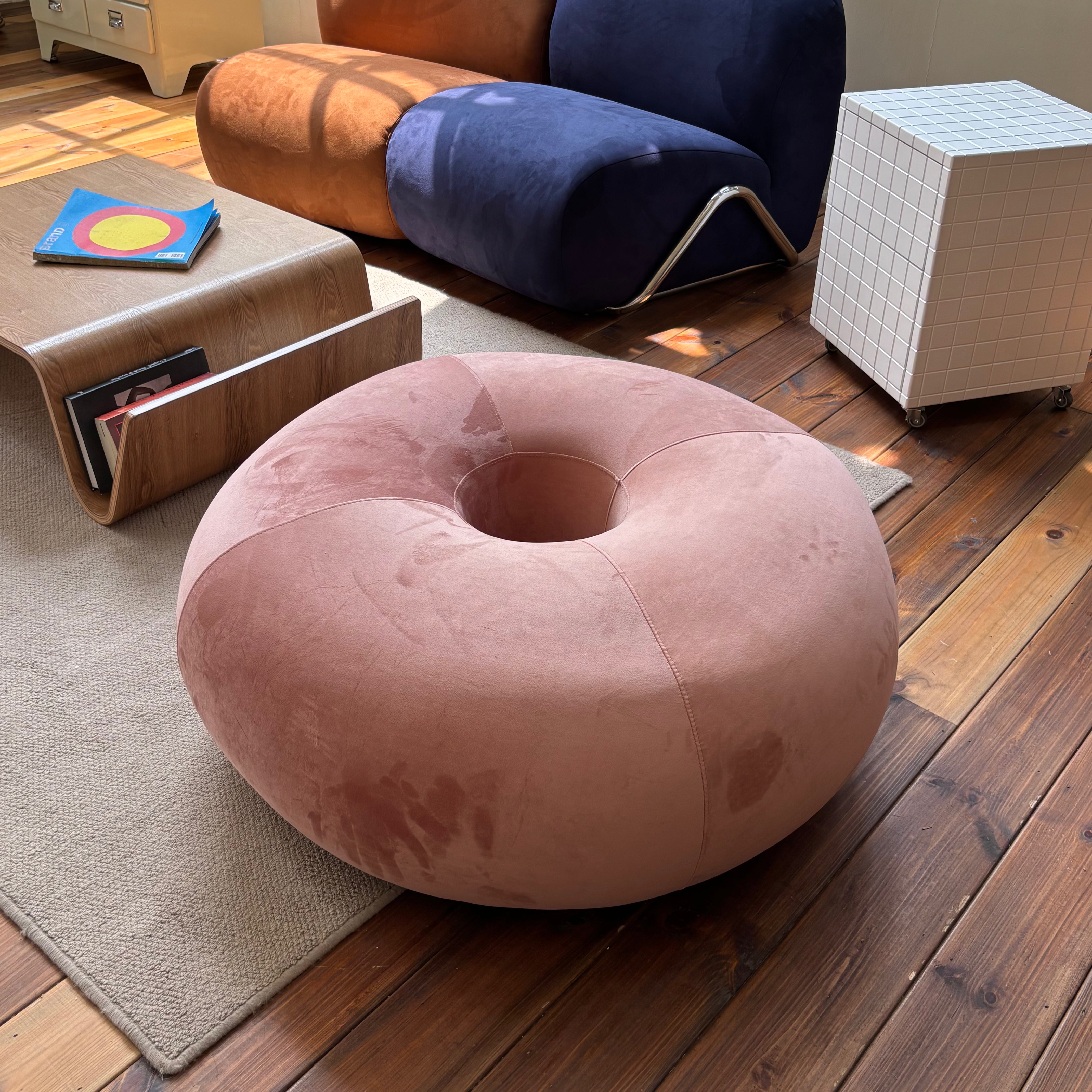 Donut sofa