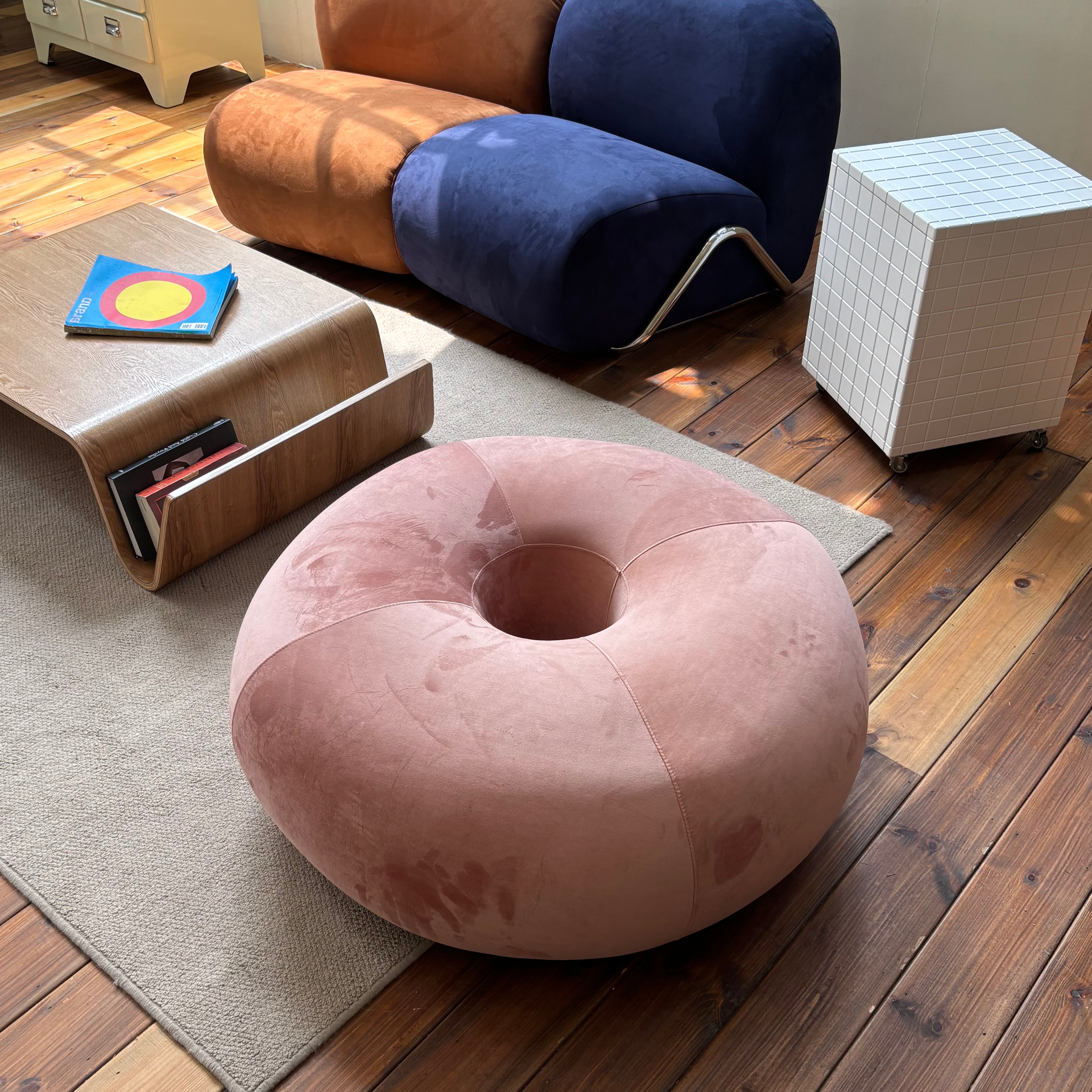 Donut sofa