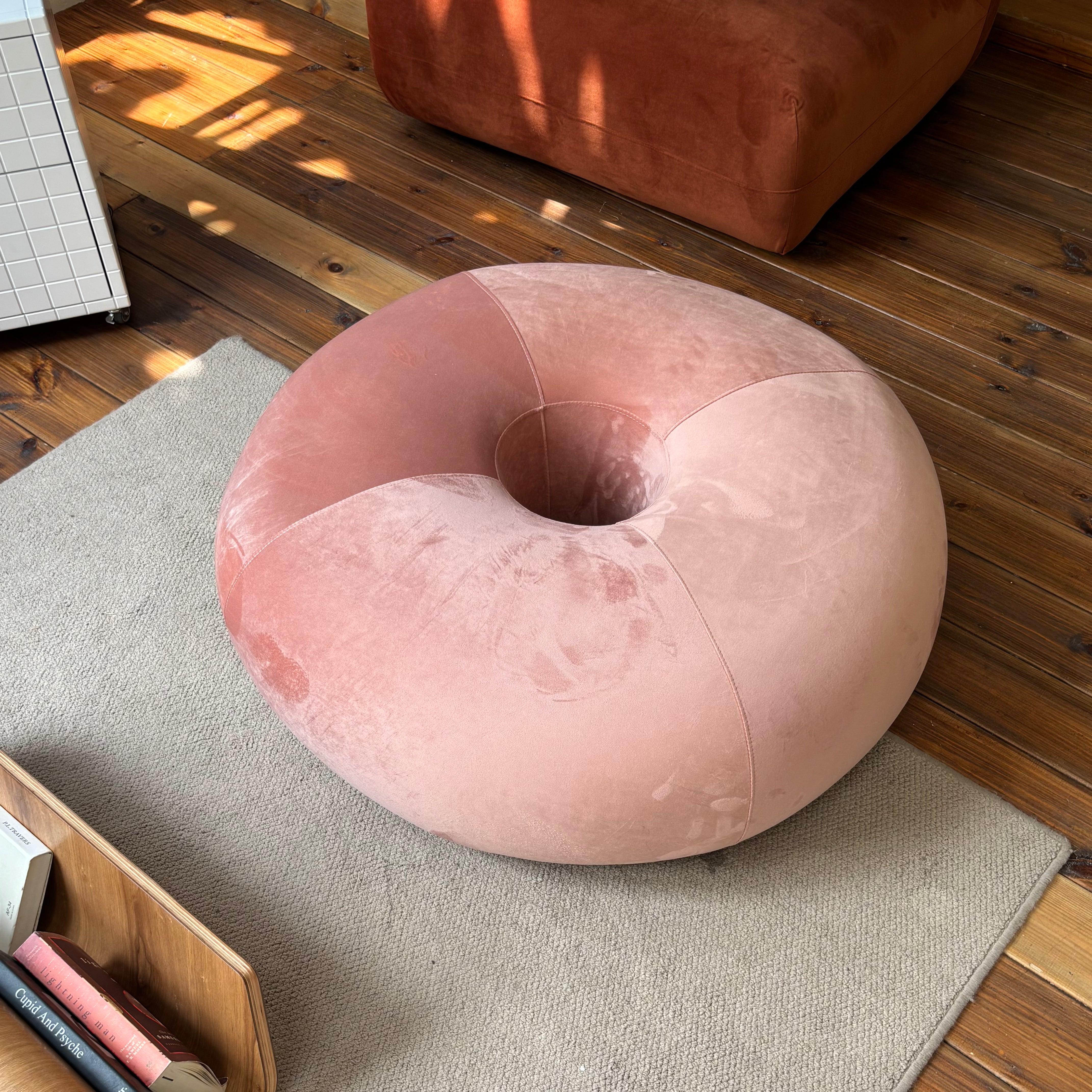 Donut sofa