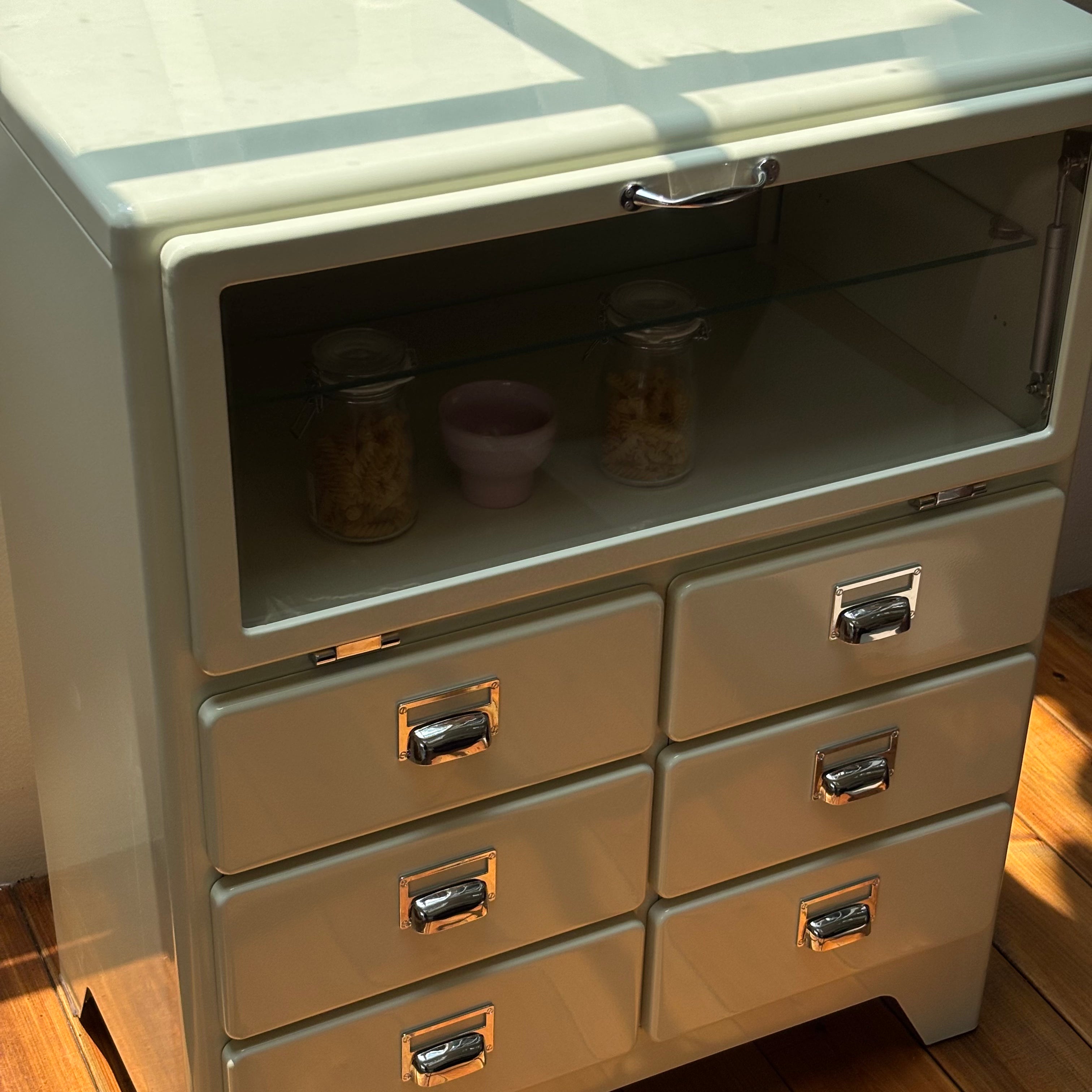 Uni storage rack1