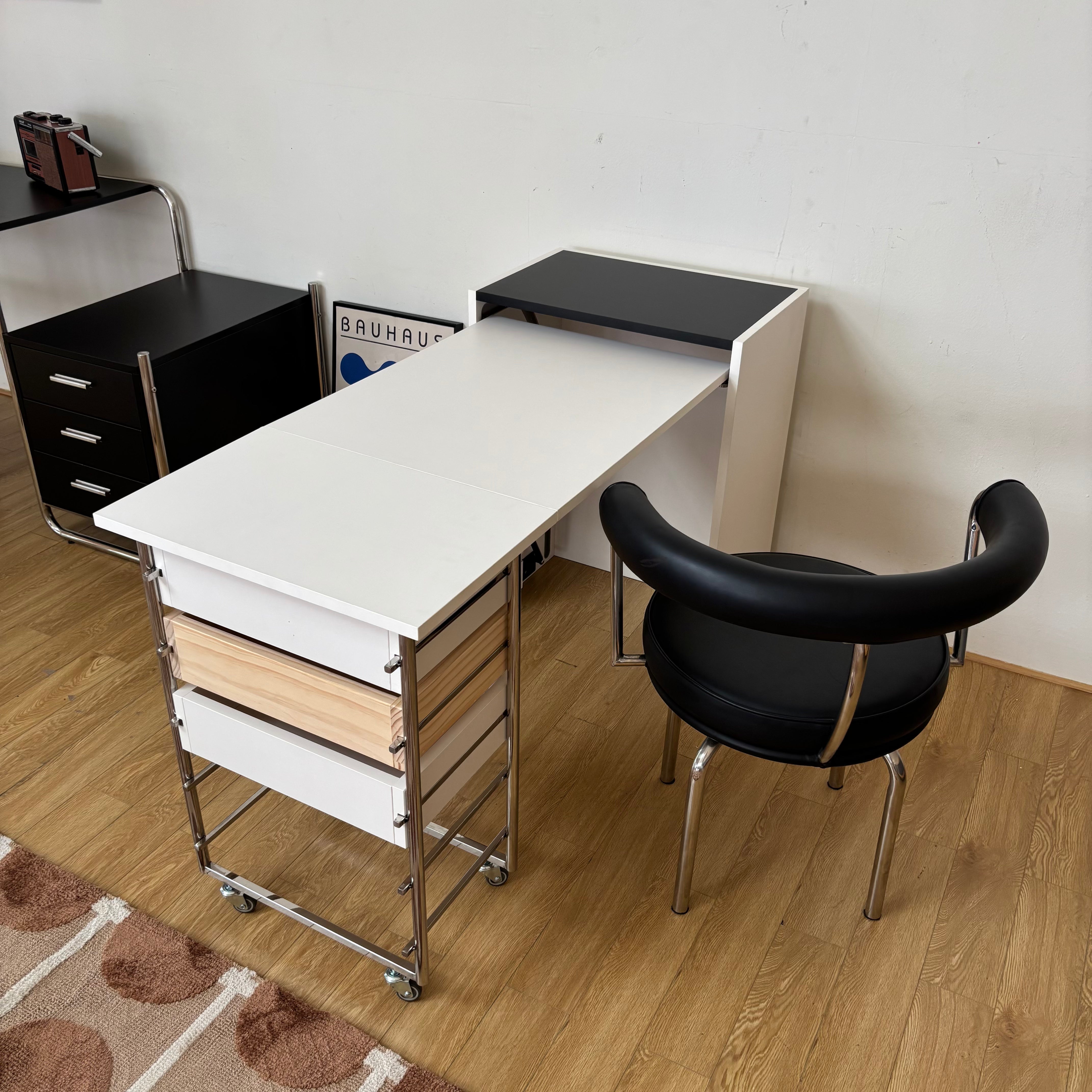 Mulch work desk