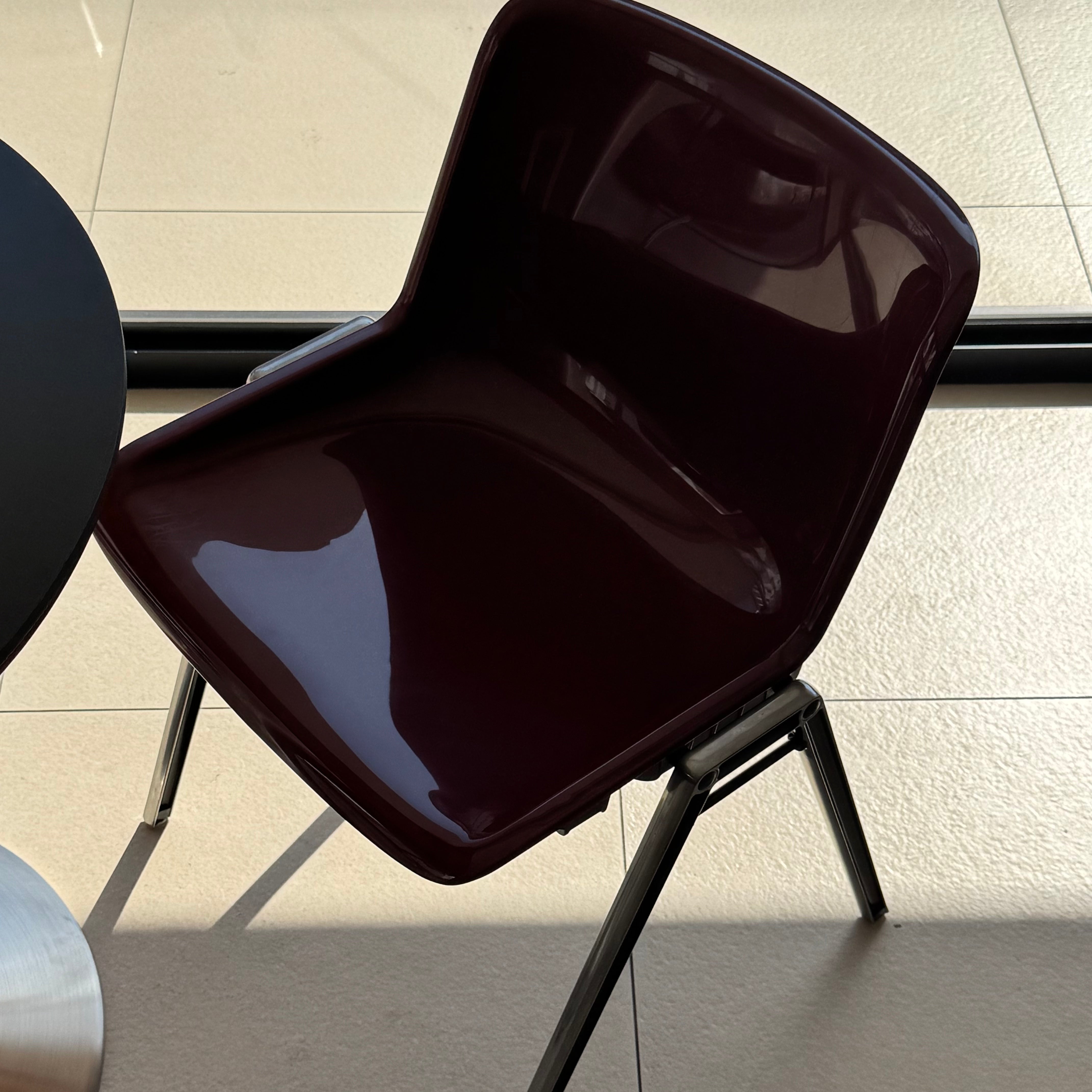 Maroon curve chair