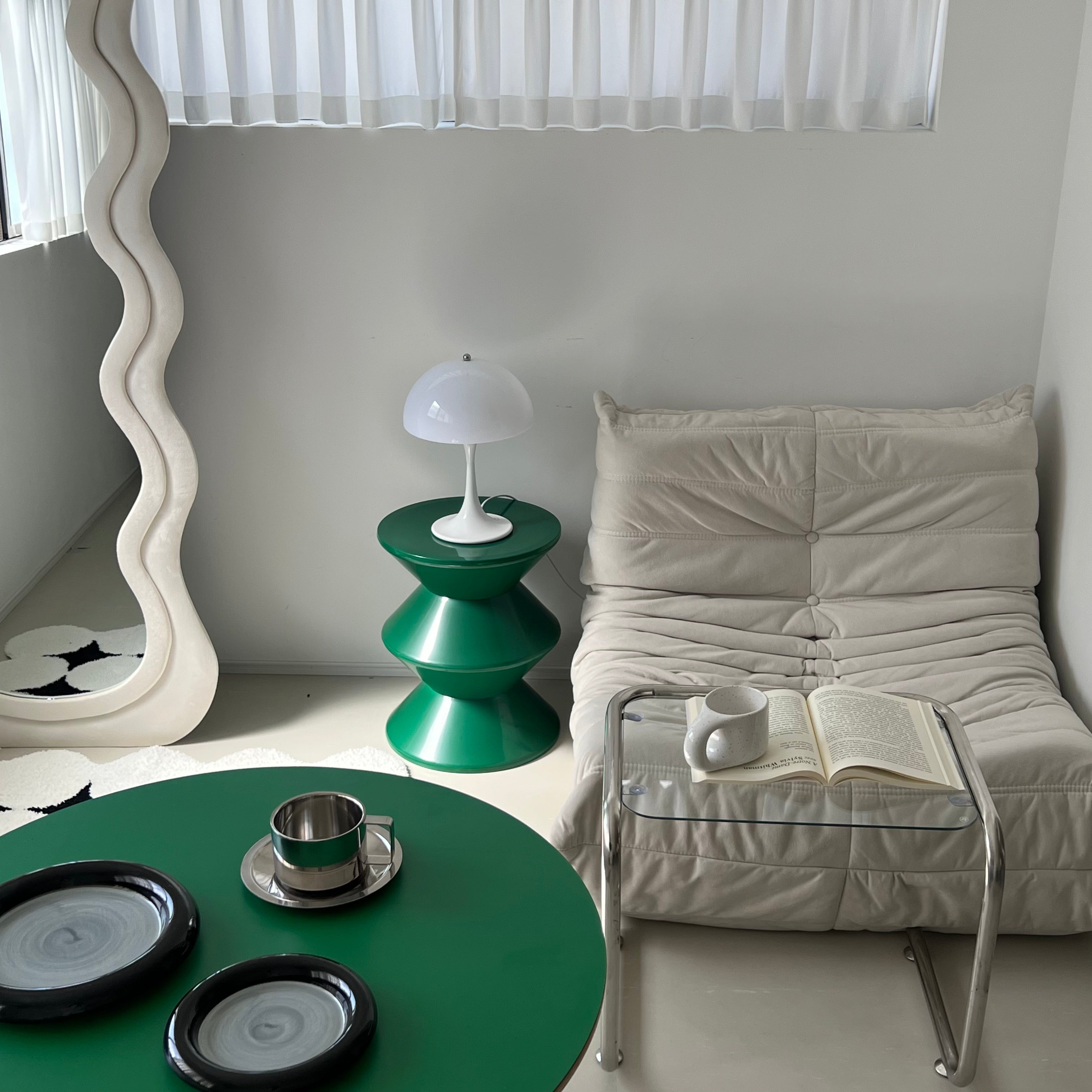 C41 Objet Side Stool