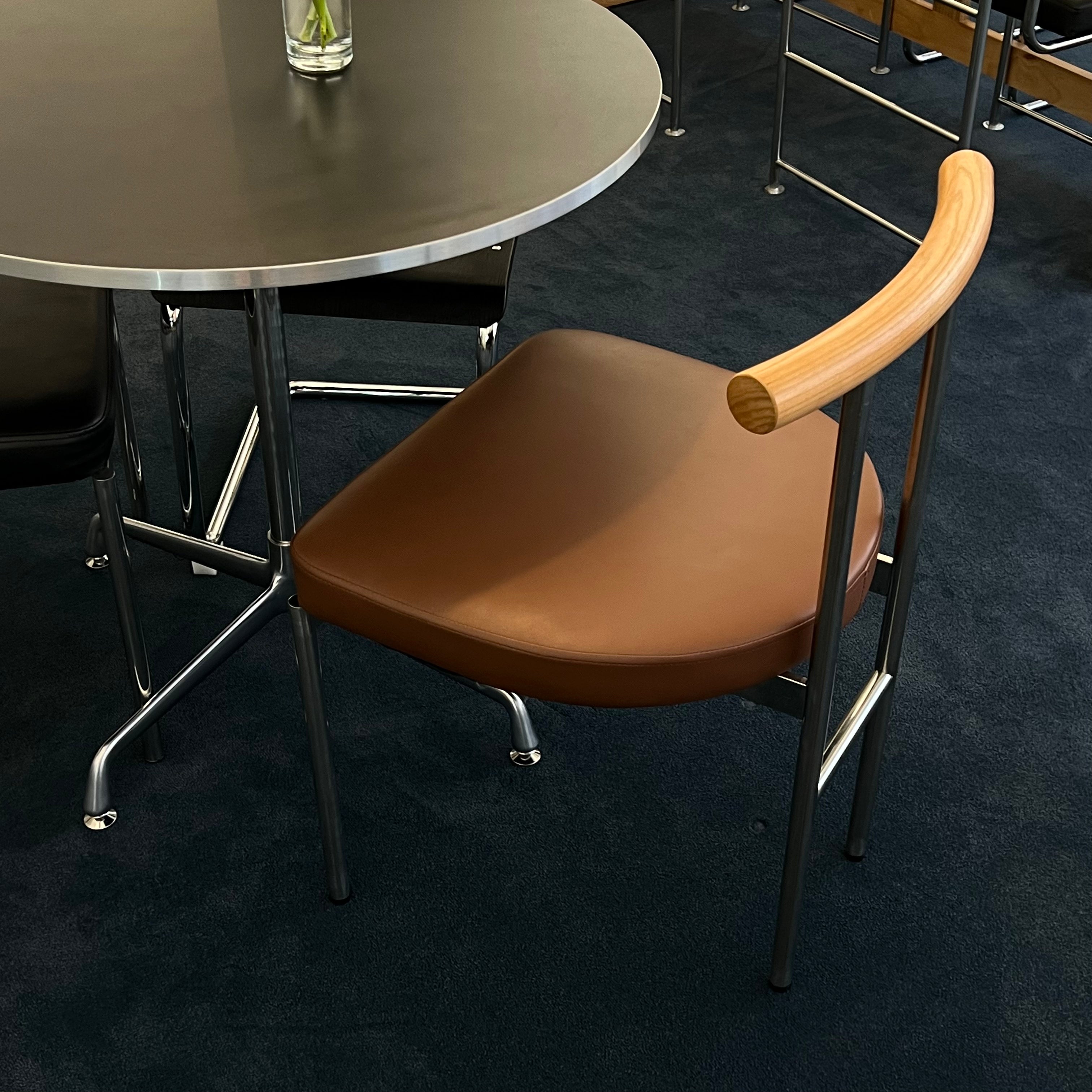 C51 United stainless chair