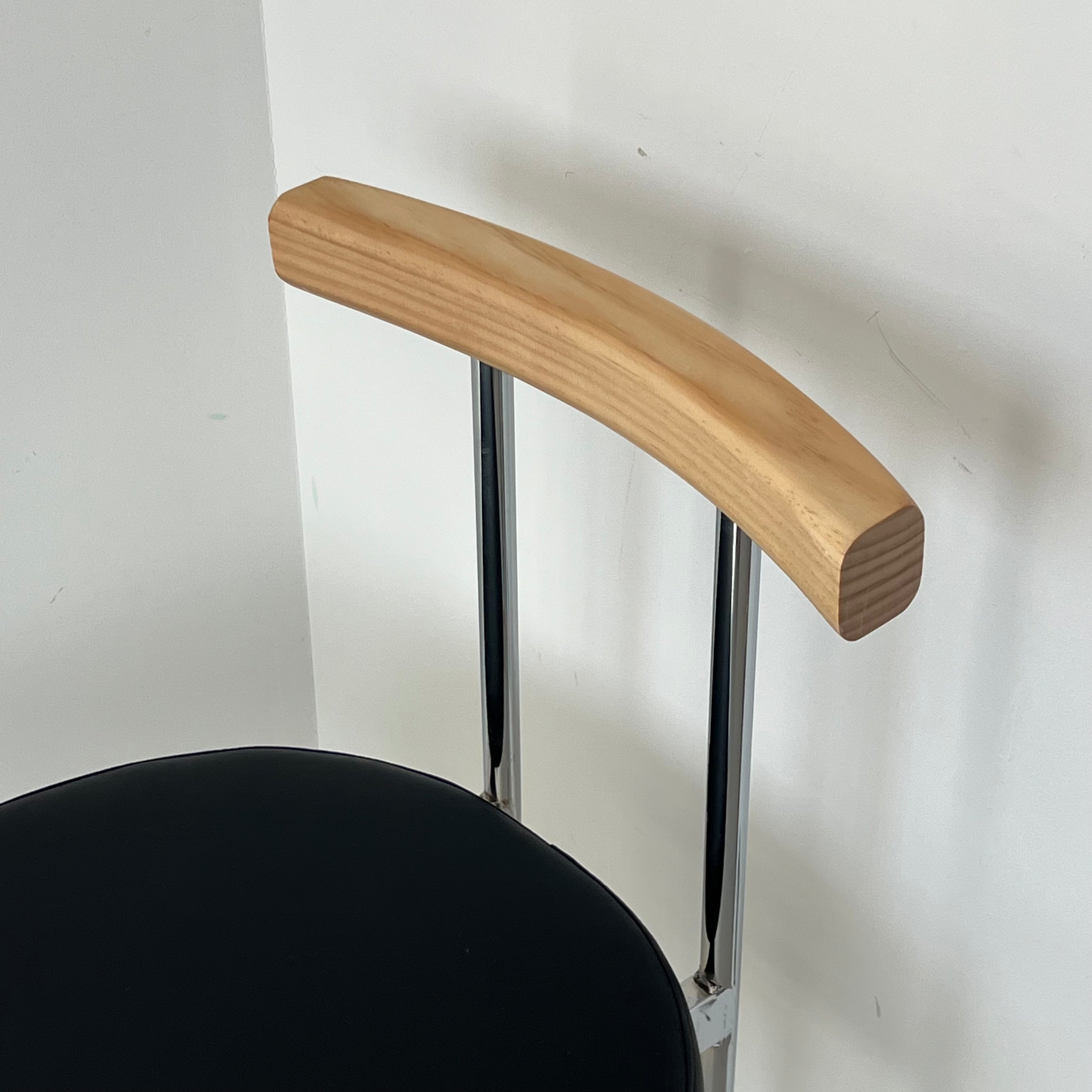 C51 United stainless chair