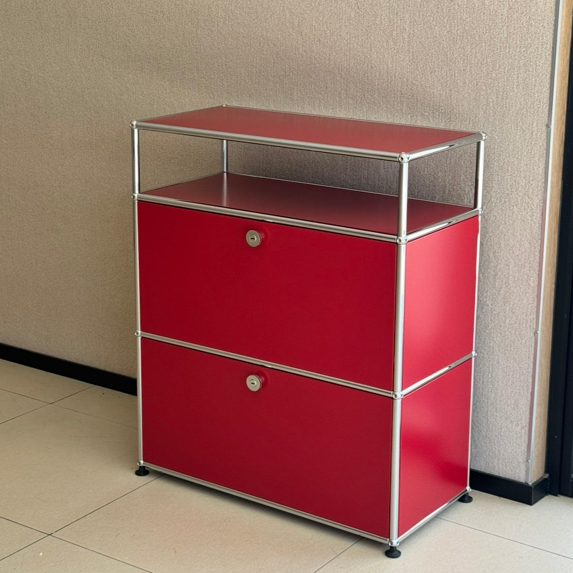 Custom module lock rack