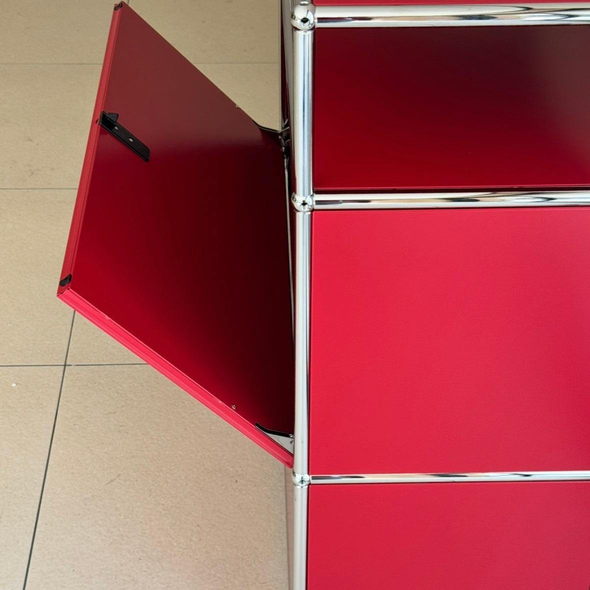 Custom module lock rack