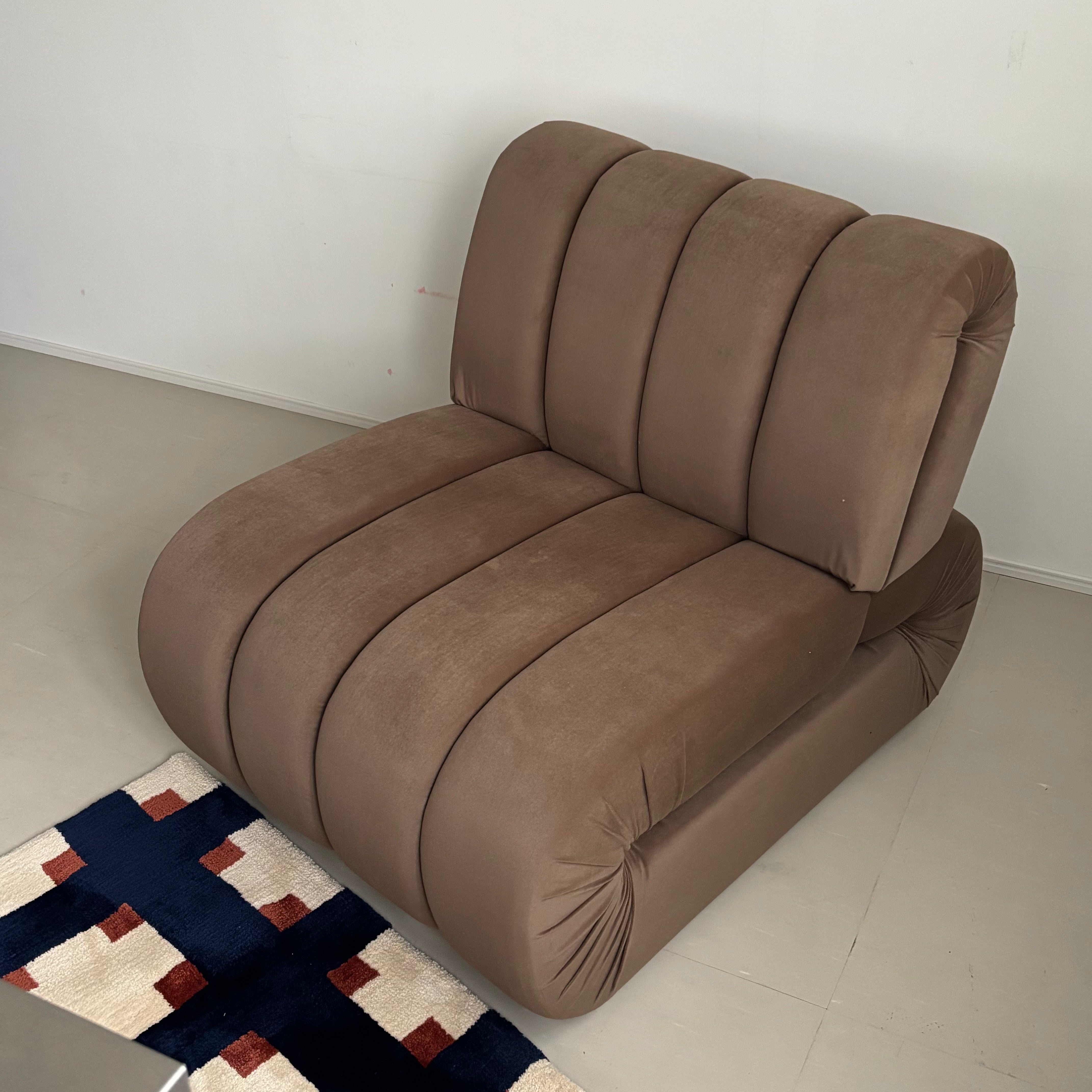 Puff rib sofa