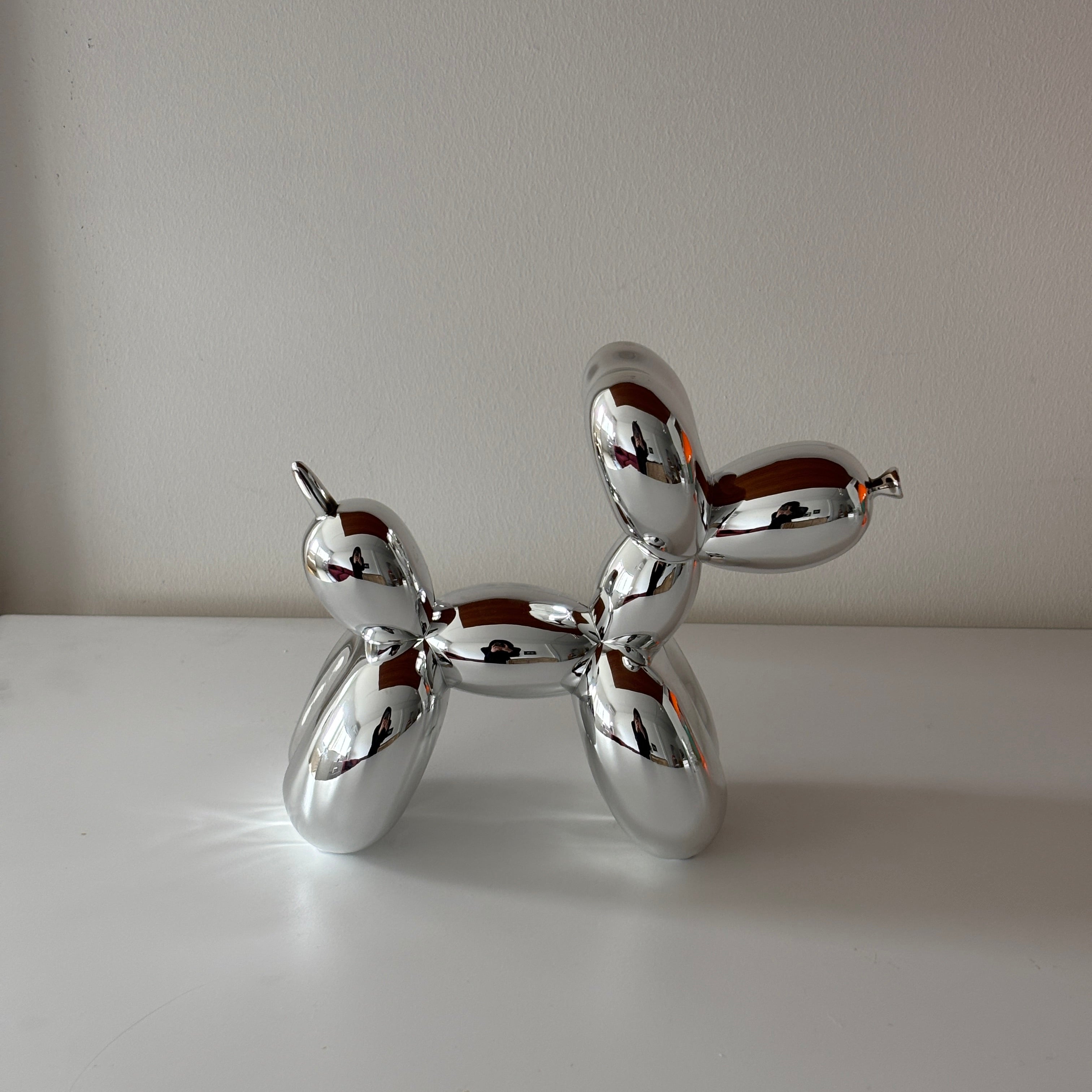 Silver dog objet