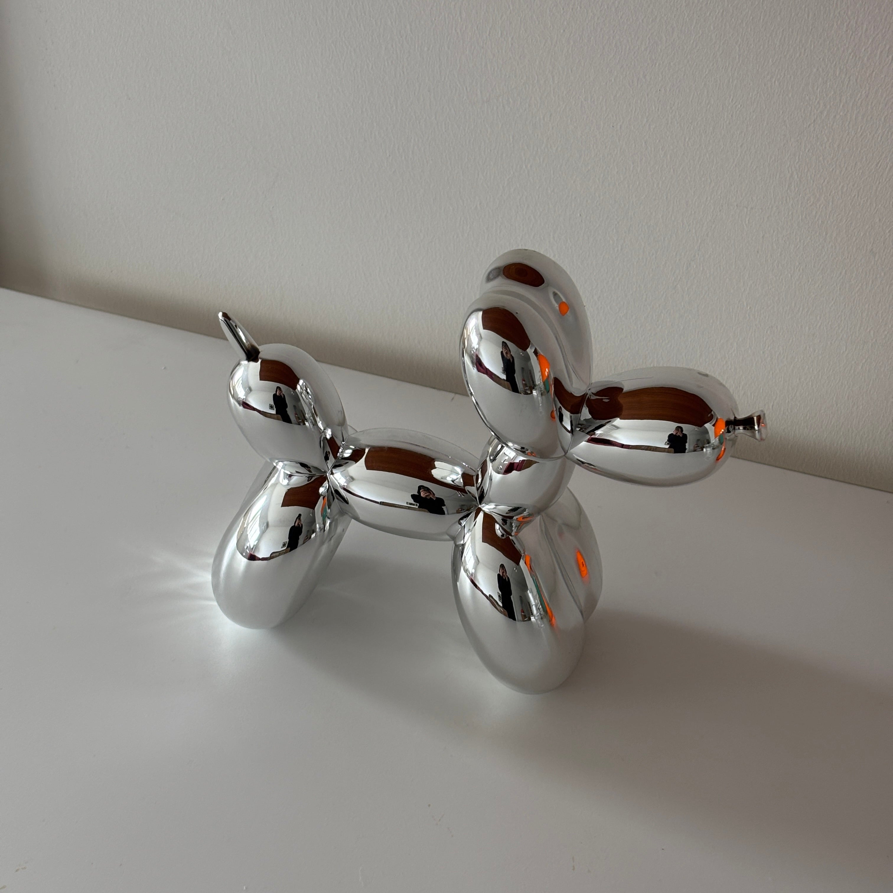 Silver dog objet