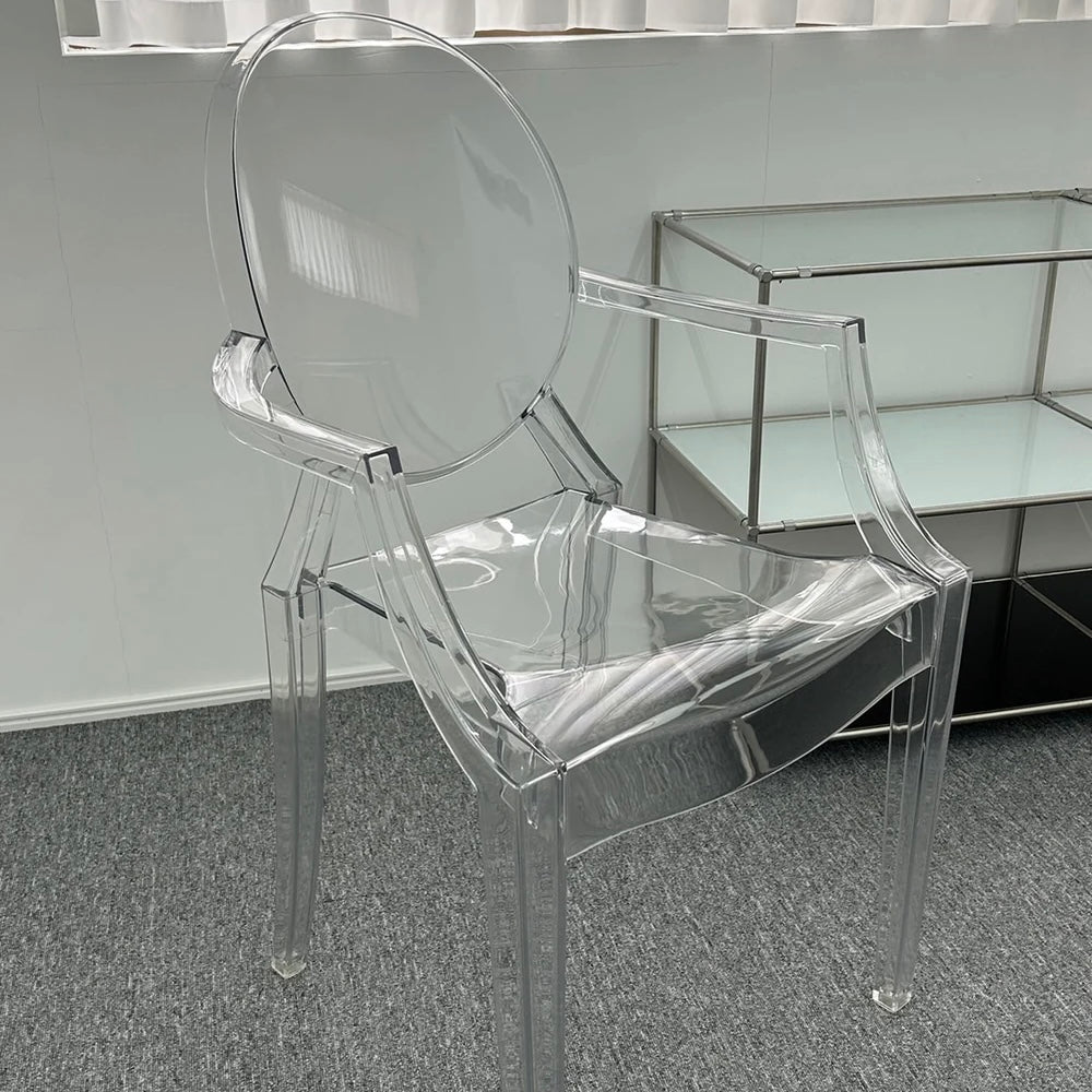 C18 クリアダイニングチェア
